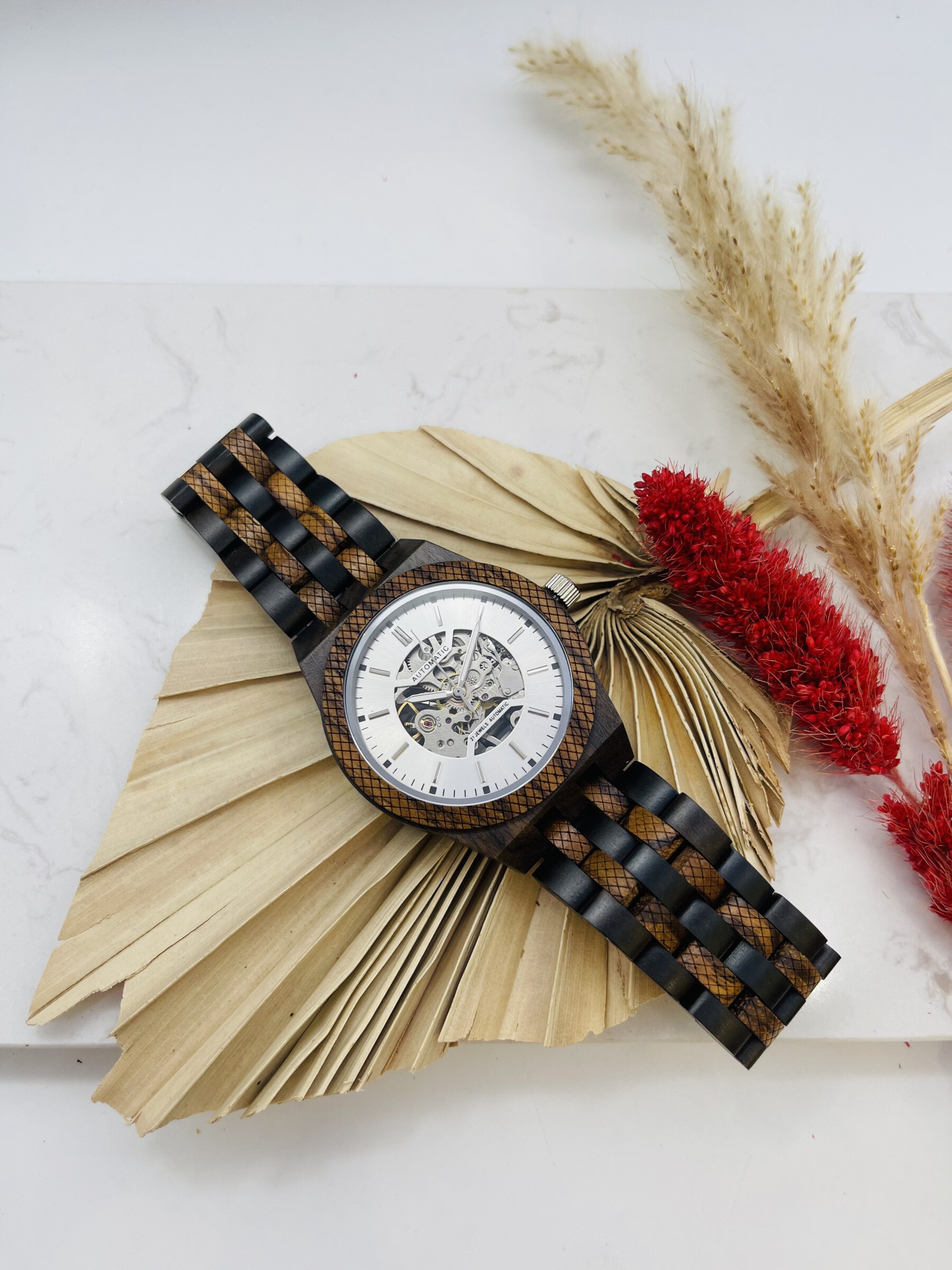 Wholesaler Michael John Montres - Wooden watch