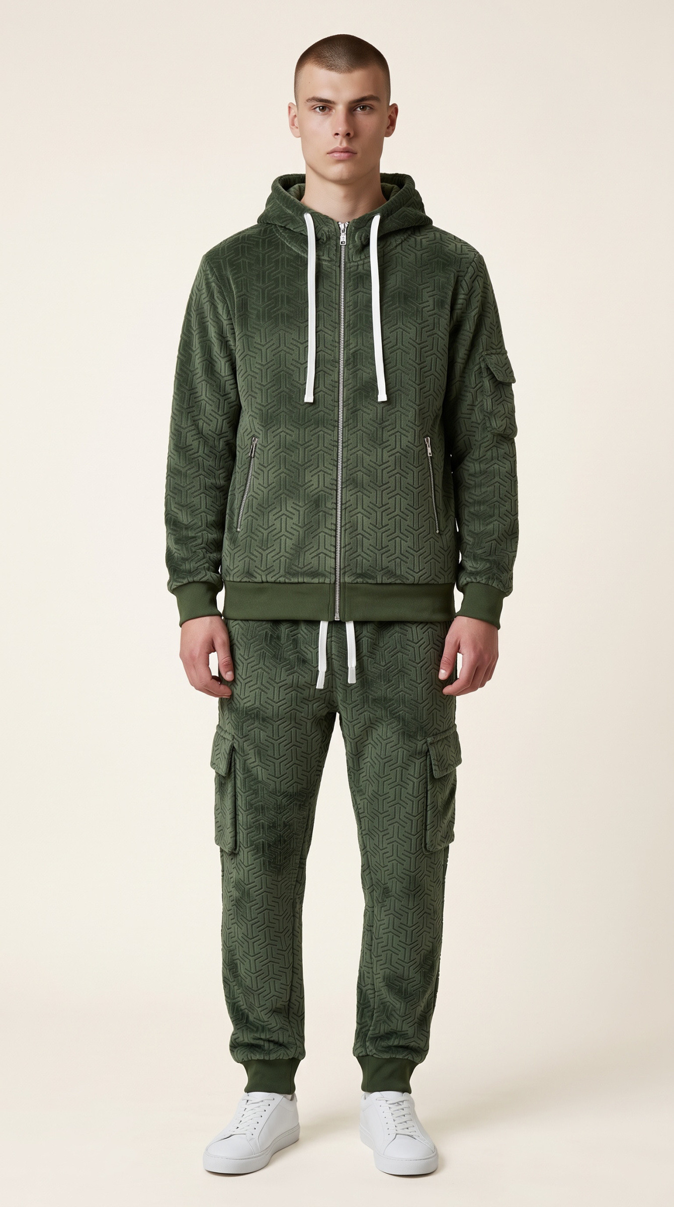 Wholesaler Omnimen - Textured velvet sweatshirt and cargo pants set