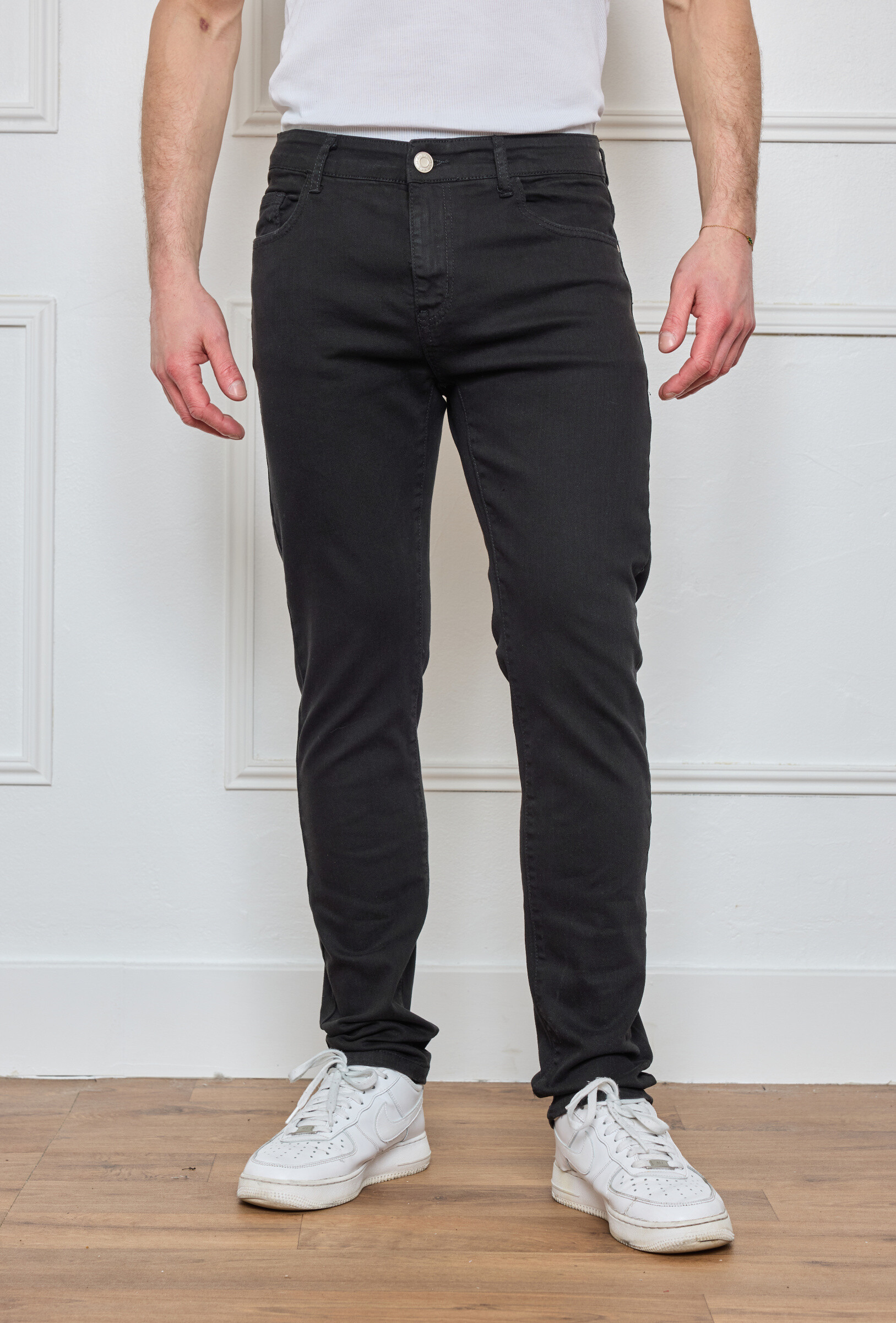 Großhändler Omnimen - Jeans in Farbe
