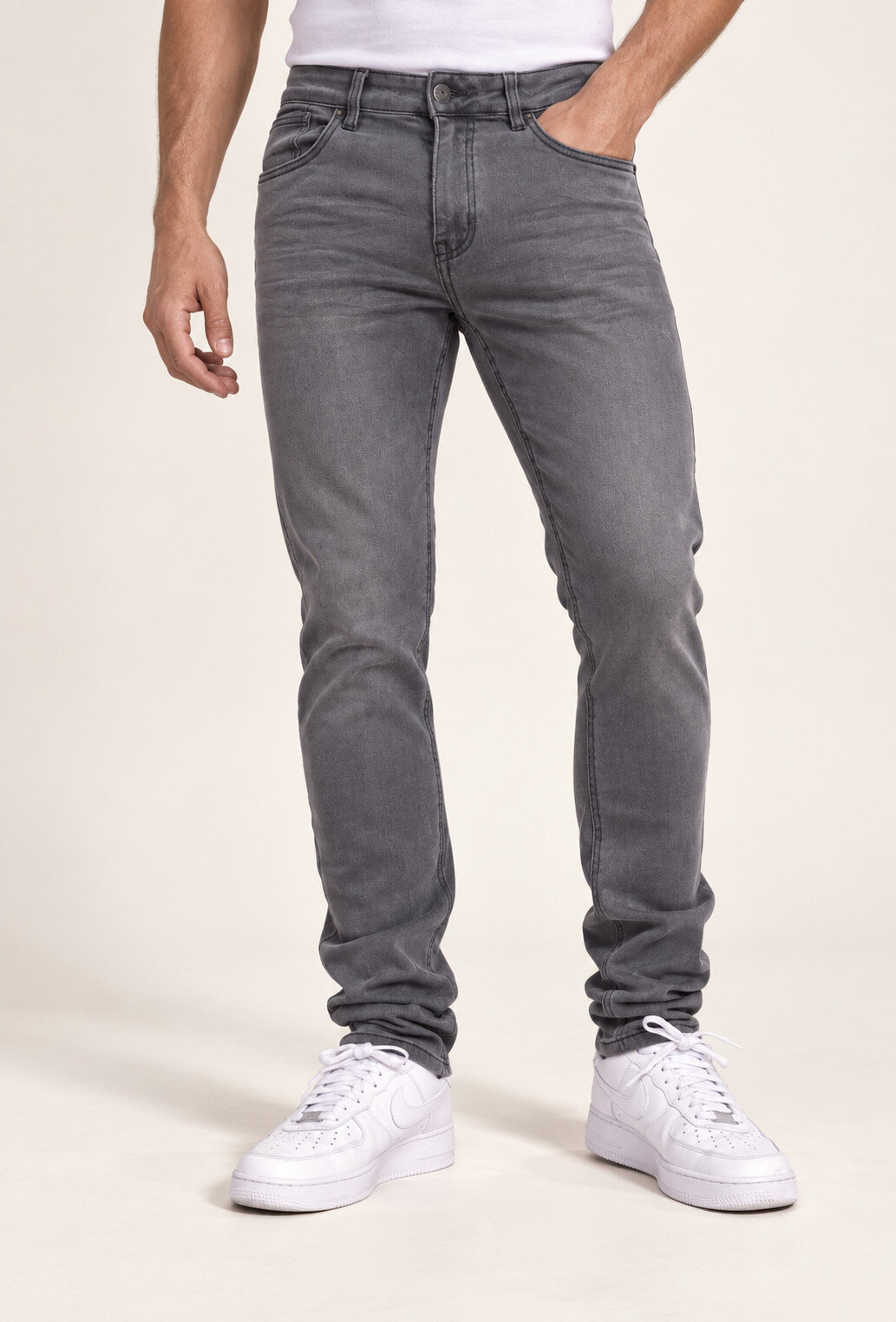 Grossiste Omnimen - Jean Slim Gris Délavé – Coupe Slim Moderne