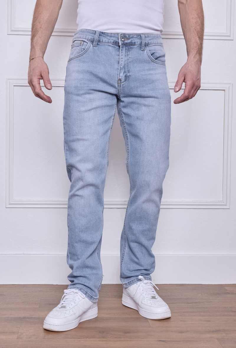 Großhändler Omnimen - Gerade geschnittene Jeans in Hellblau