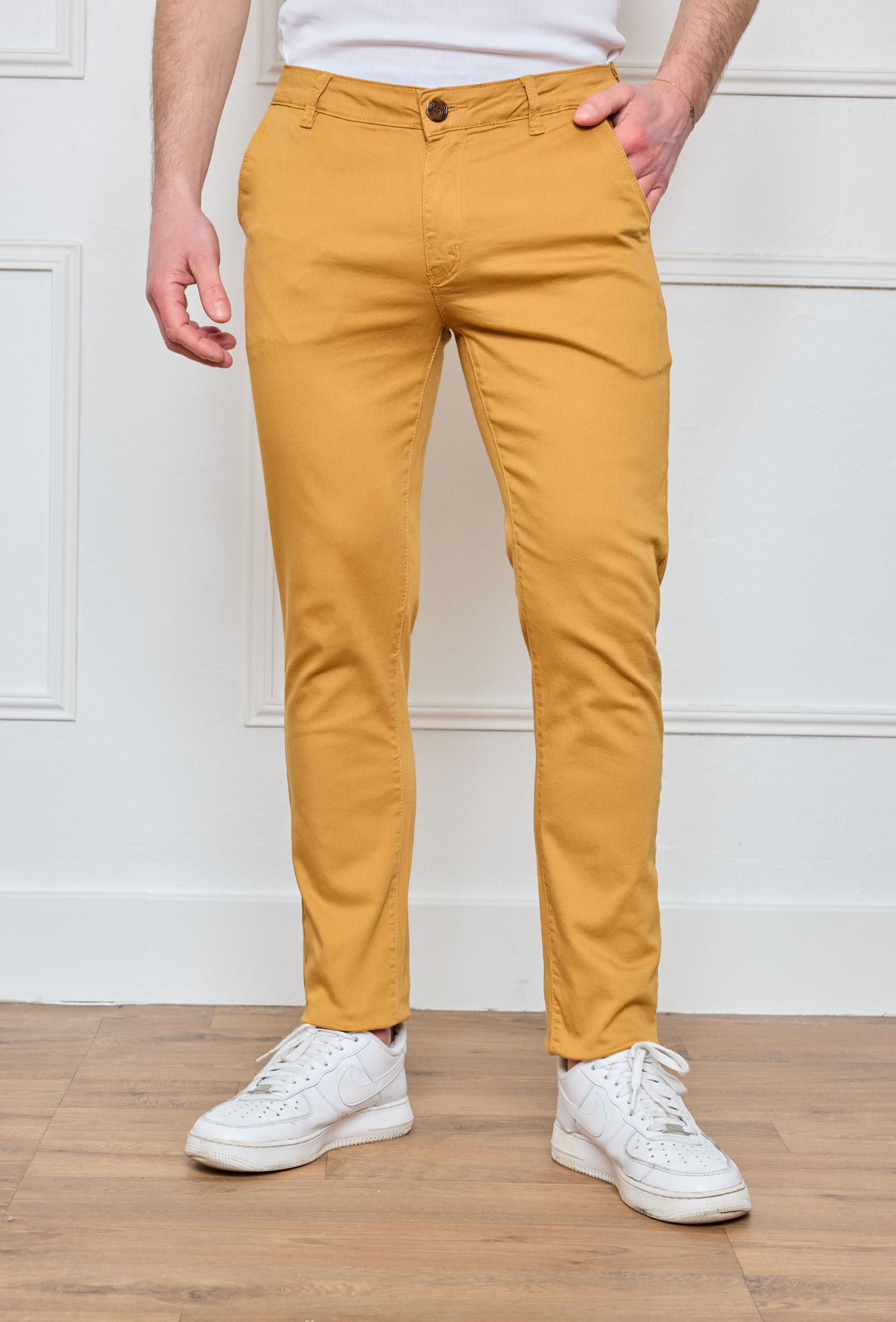 Grossista Omnimen - Pantaloni Chino in Cotone - Taglio Slim a Colori