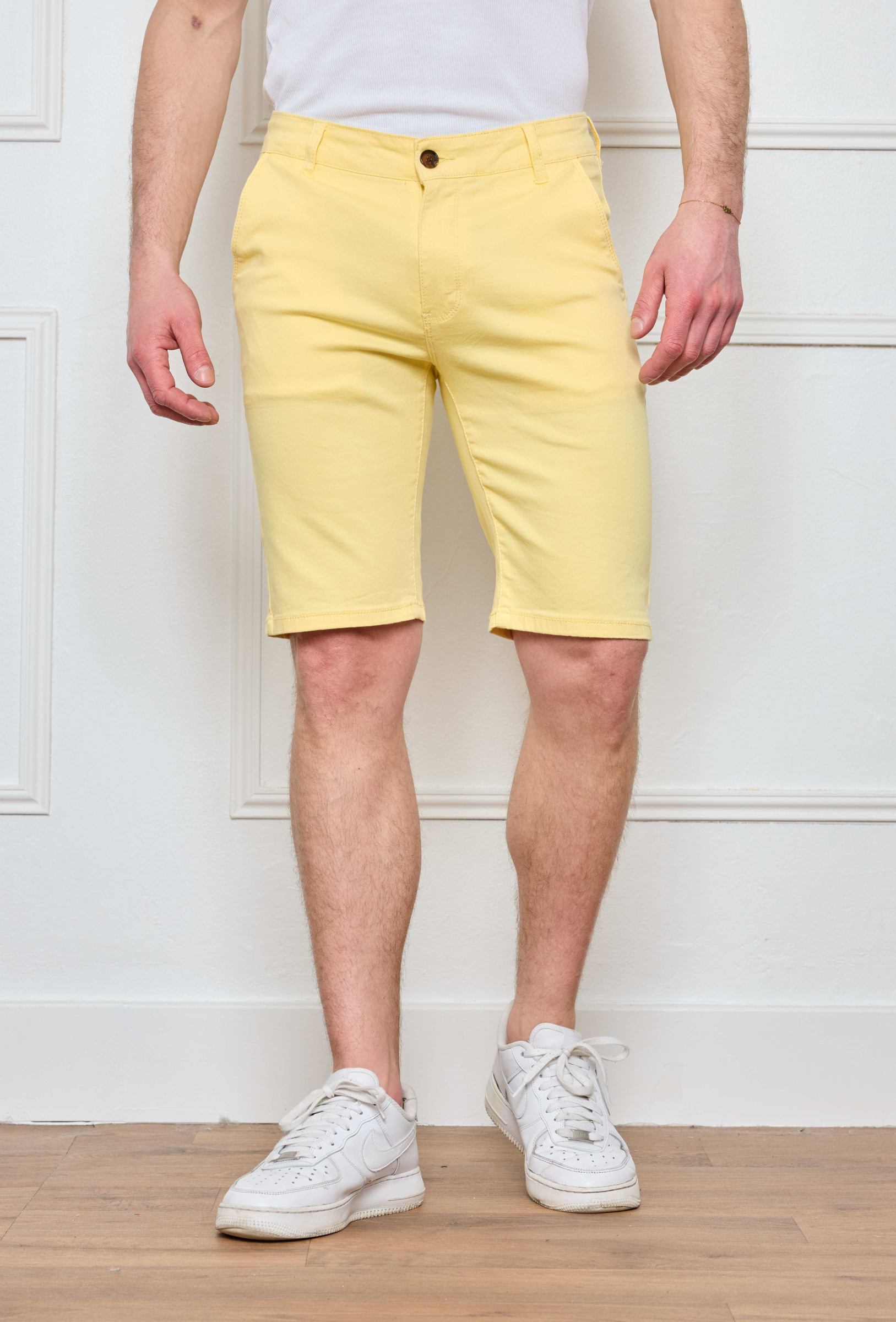 Grossista Omnimen - Bermuda Chino in Cotone Colorato da Uomo alla Moda