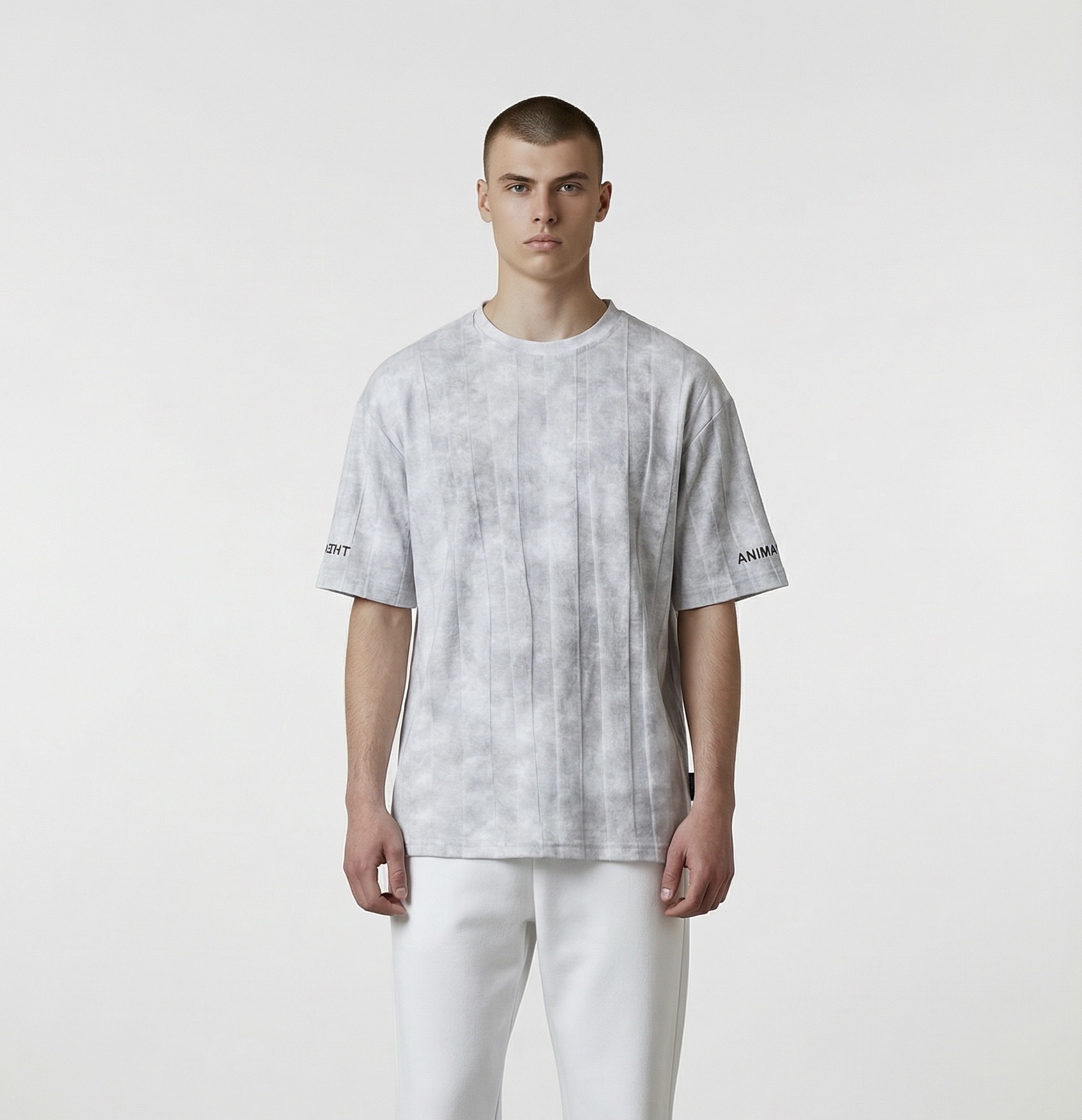 Großhändler Omnimen - Oversize T-Shirt mit Wolkenstruktur-Effekt