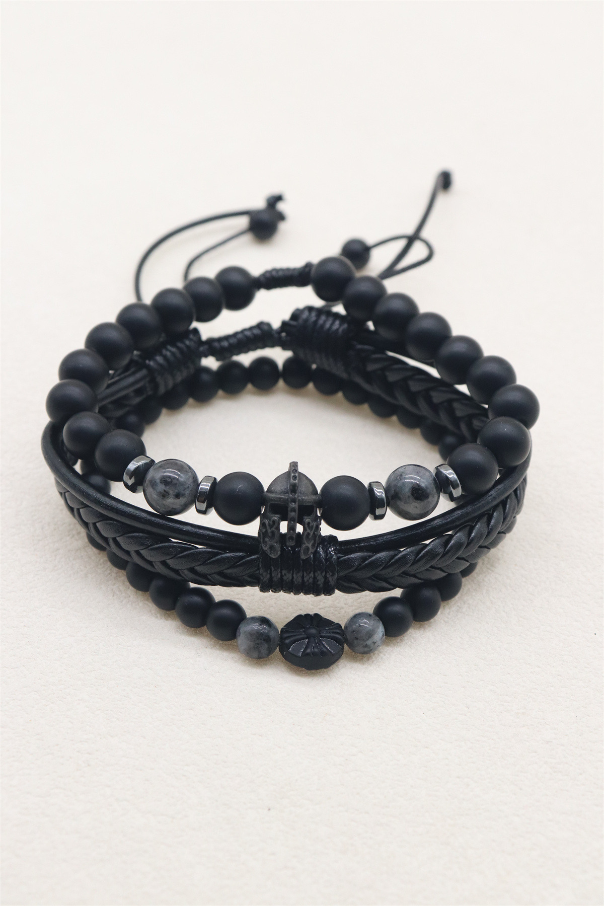 Grossiste ORIENT EXPRESS FIRST - LOT DE BRACELET HOMME EN ACIER. CUIR ET RESINE