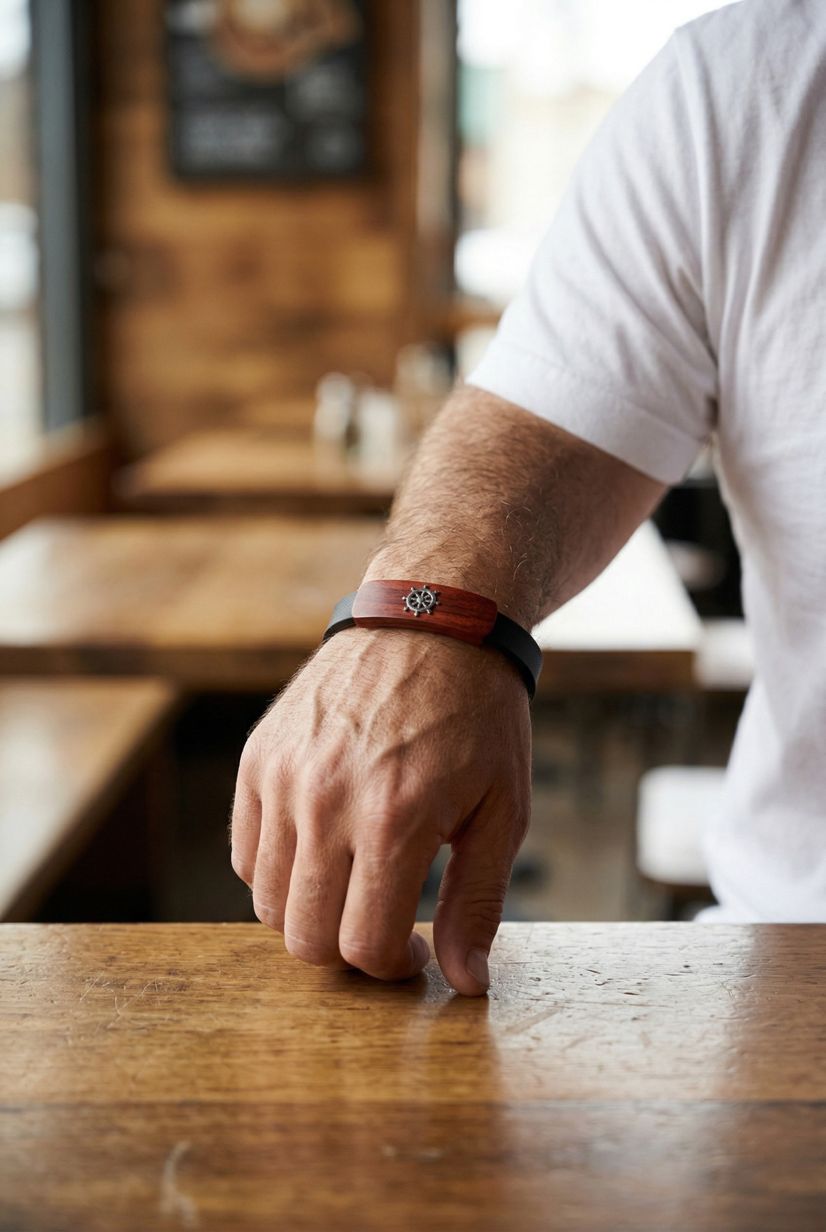 Wholesaler ORIENT EXPRESS FIRST - MEN'S BRACELET IN LEATHER, WOOD, AND STEEL