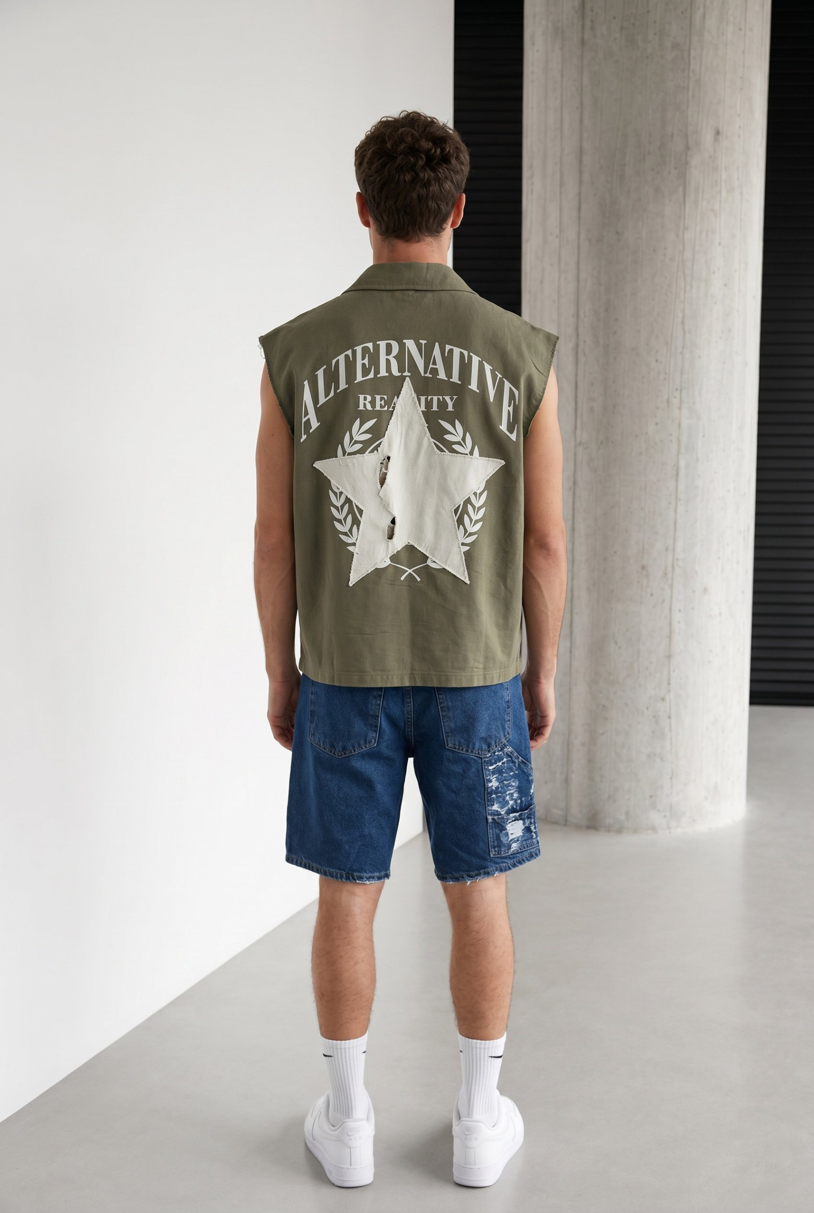 Grossista PLUS EIGHTEEN - Maglia senza maniche