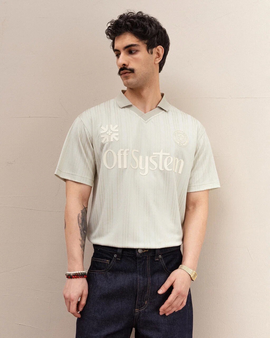 Grossista PLUS EIGHTEEN - T-SHIRT STILE JERSEY