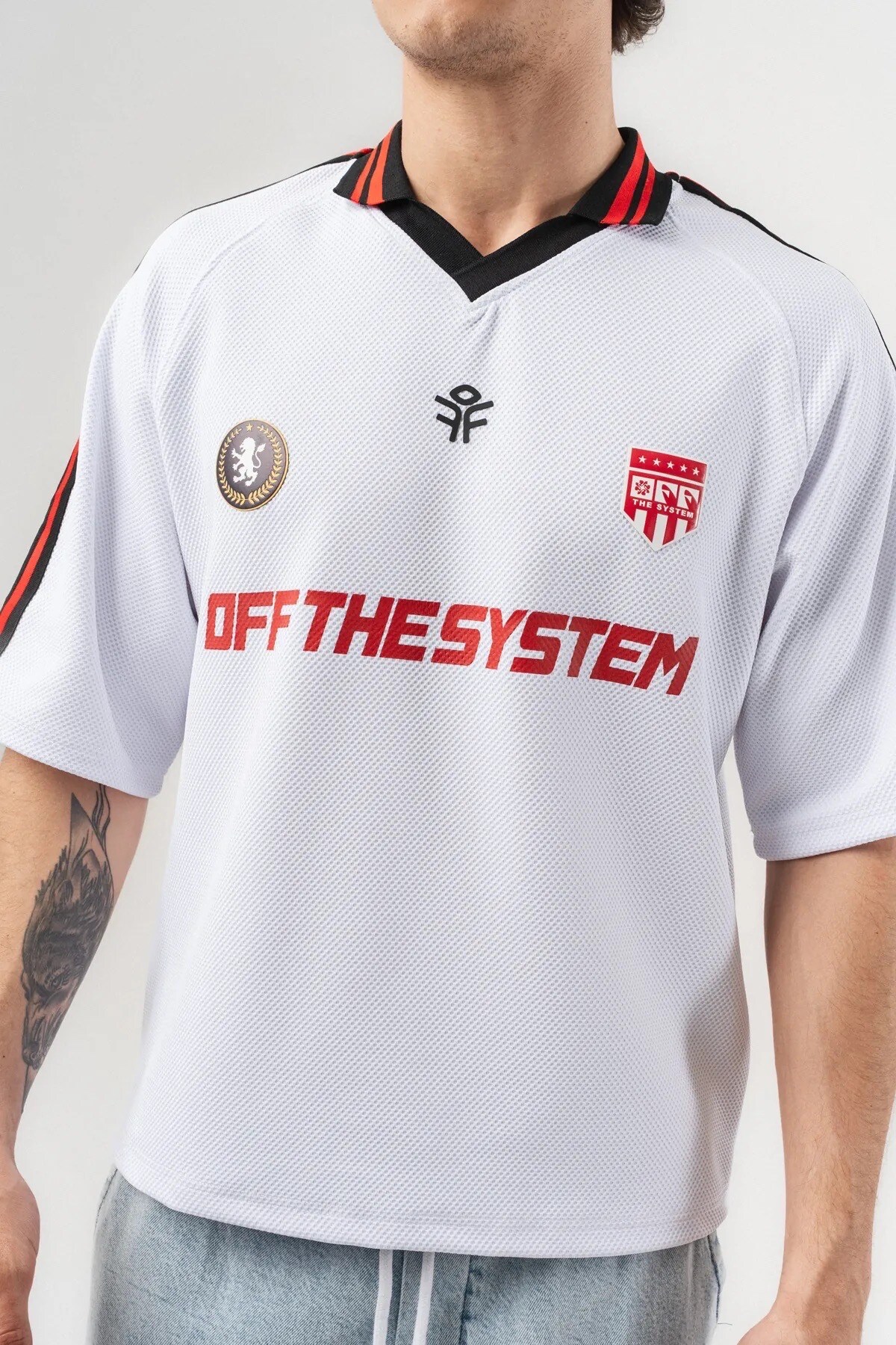 Grossista PLUS EIGHTEEN - T-SHIRT STILE JERSEY