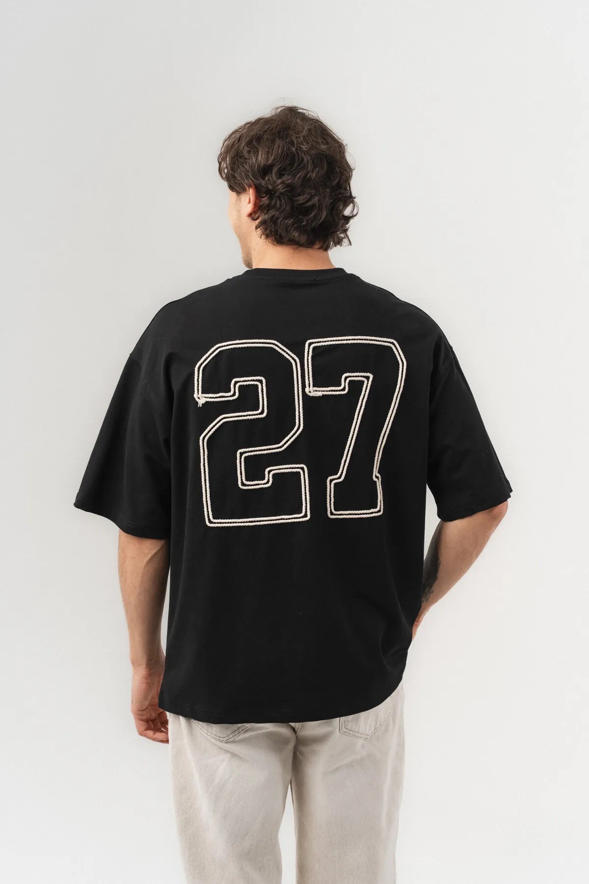 Großhändler PLUS EIGHTEEN - Hochwertiges, übergroßes T-Shirt