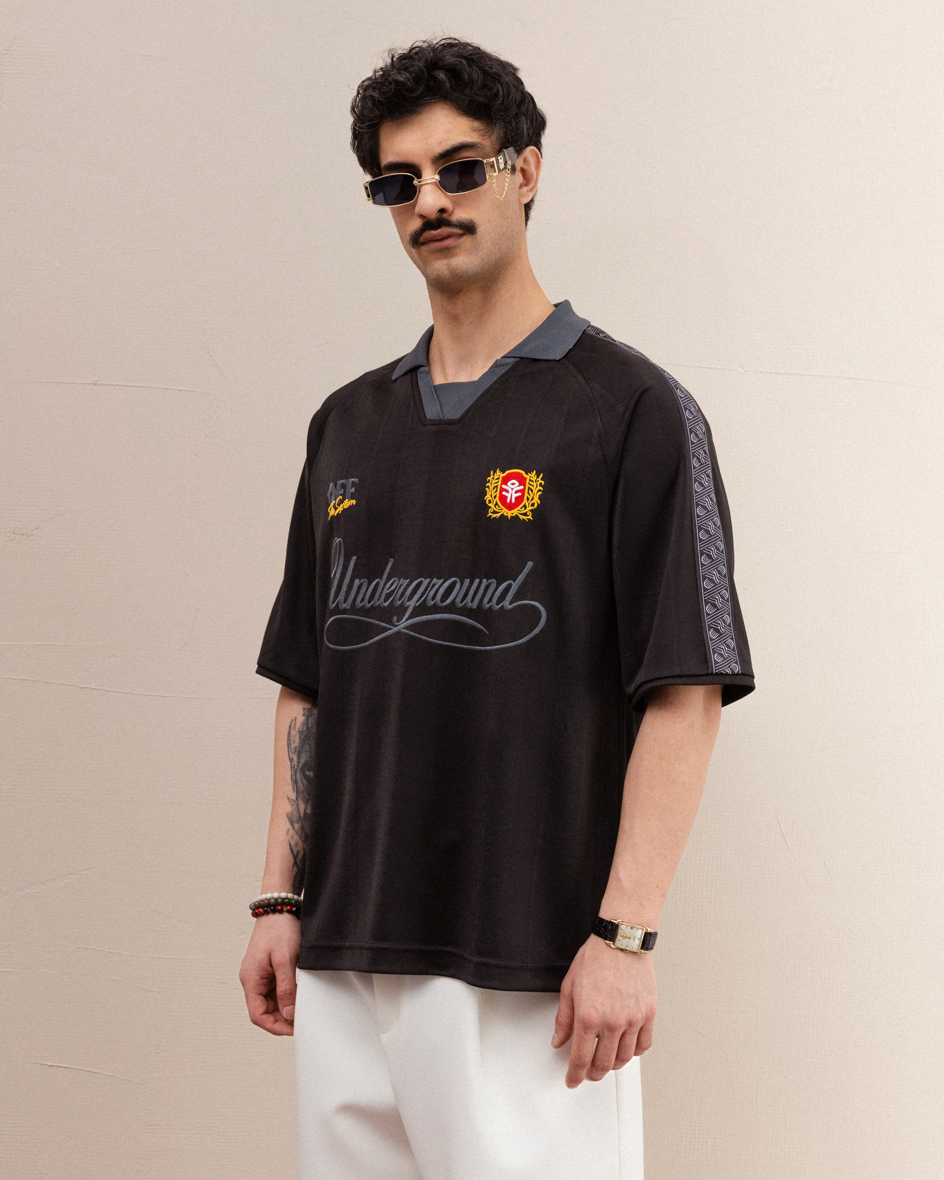 Grossista PLUS EIGHTEEN - T-SHIRT STILE JERSEY