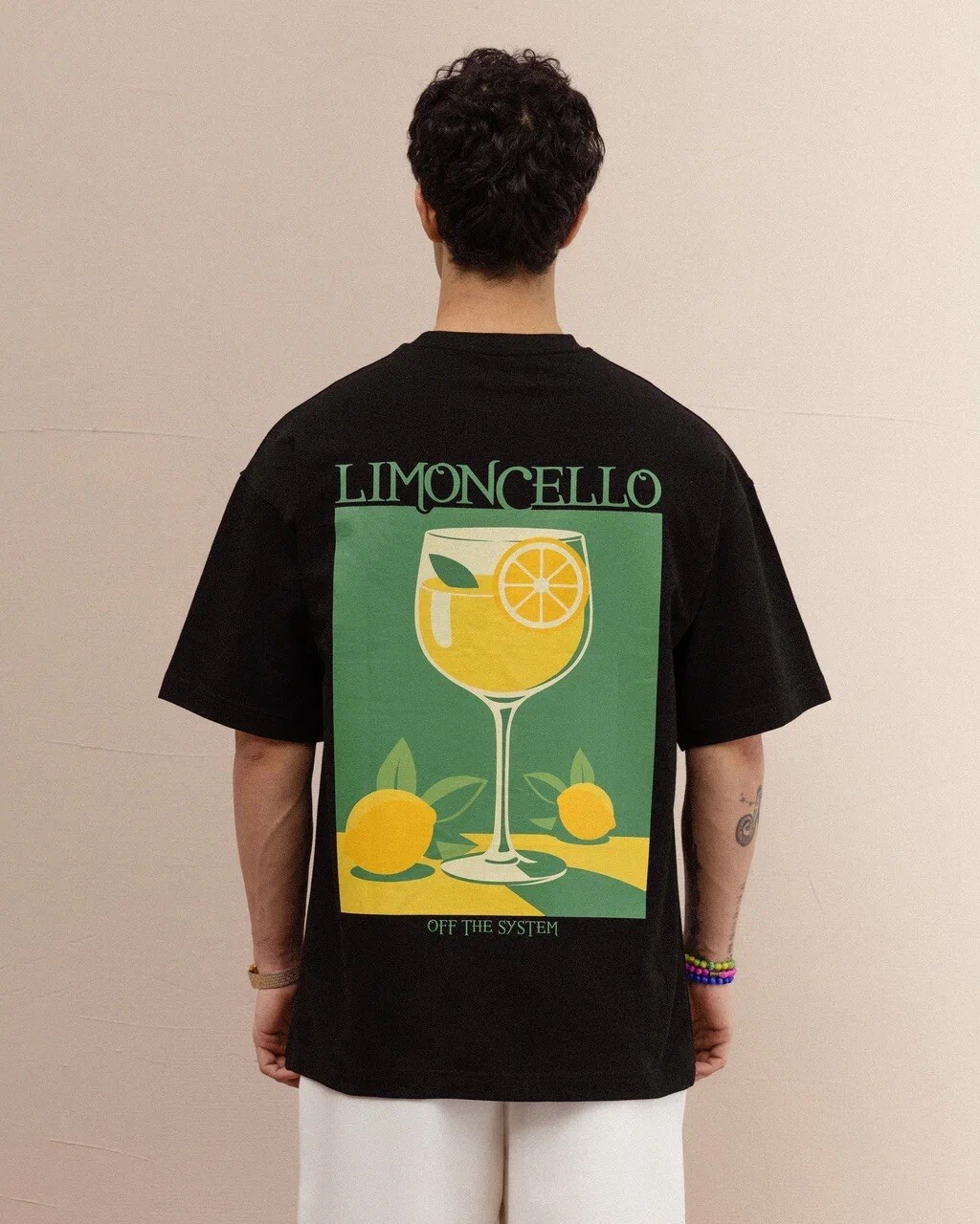 Großhändler PLUS EIGHTEEN - Hochwertiges, übergroßes T-Shirt