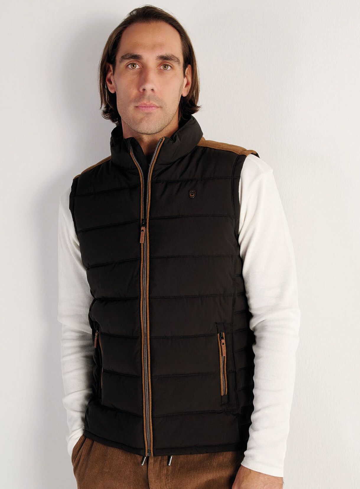 Großhändler RMS 26 BY FRANCE DENIM - Ärmellose Daunenjacke mit Alcantara-Details