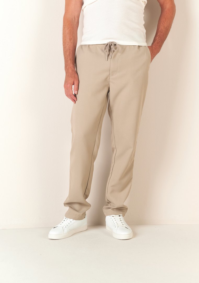 Großhändler RMS 26 BY FRANCE DENIM - Entspannte Hose aus strukturiertem Stoff Großhändler RMS 26 BY FRANCE DENIM - Entspannte Hose aus strukturiertem Stoff