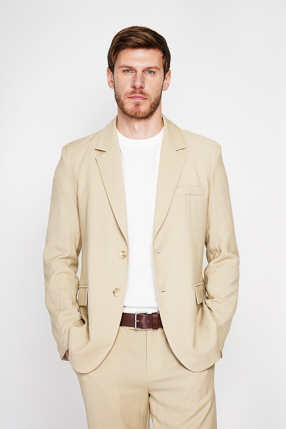 Großhändler Secret du Lin - Klassischer Zweiknopf-Blazer