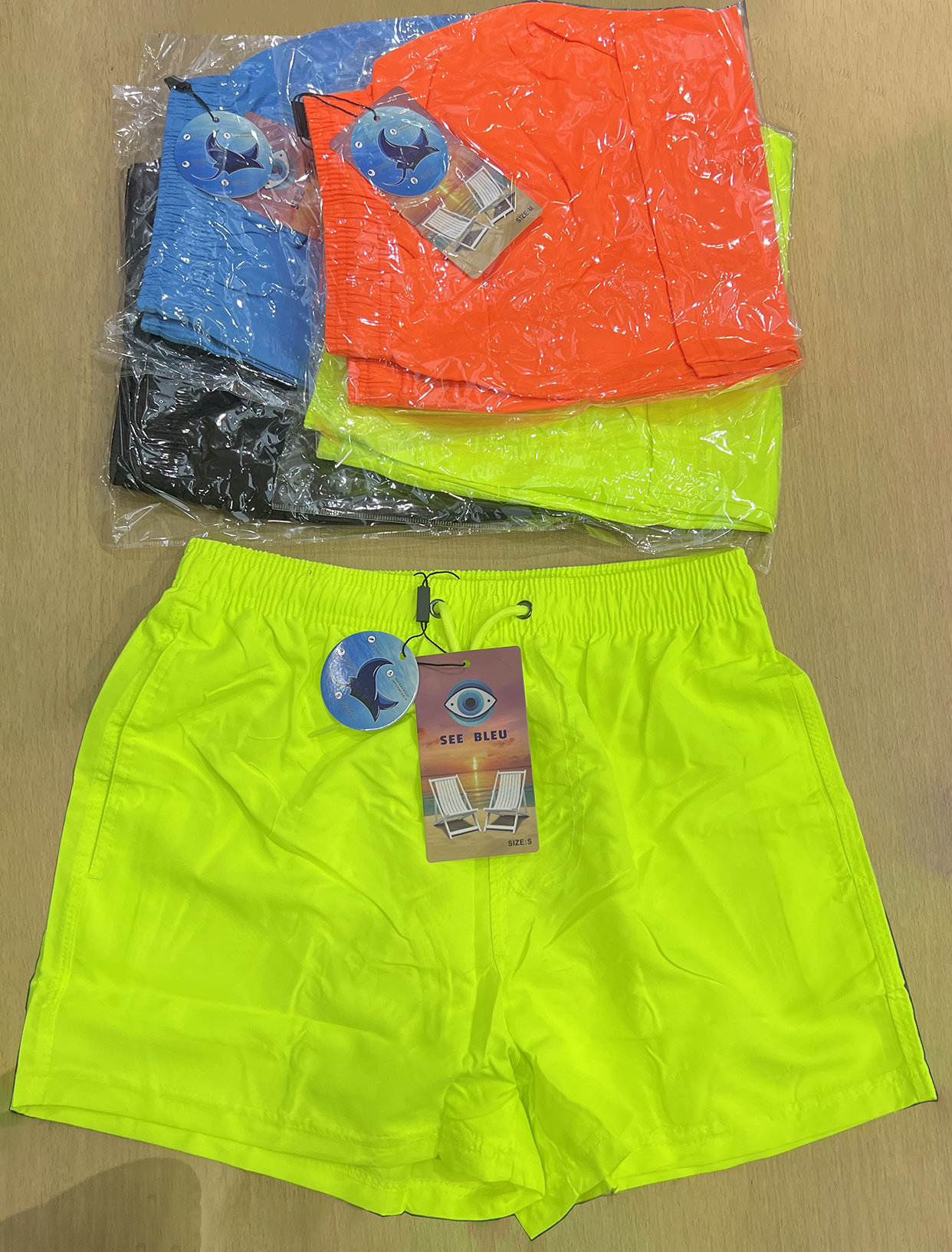 Grossiste SEE BLEU - Shorts de plage homme unis avec filet à l'intérieur