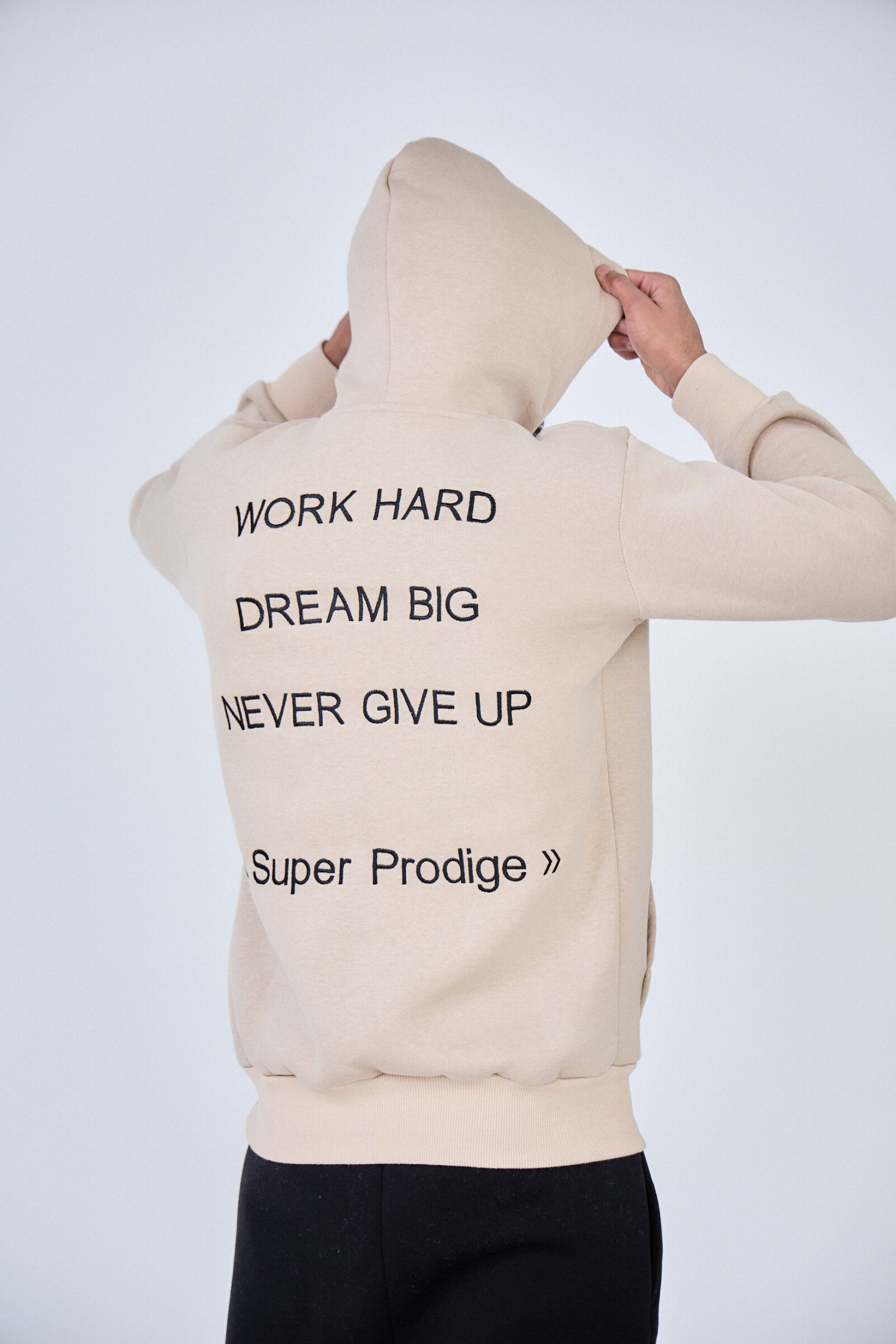 Grossiste SUPER PRODIGE - SWEAT A CPUCHE BRODERIE WORK HARD