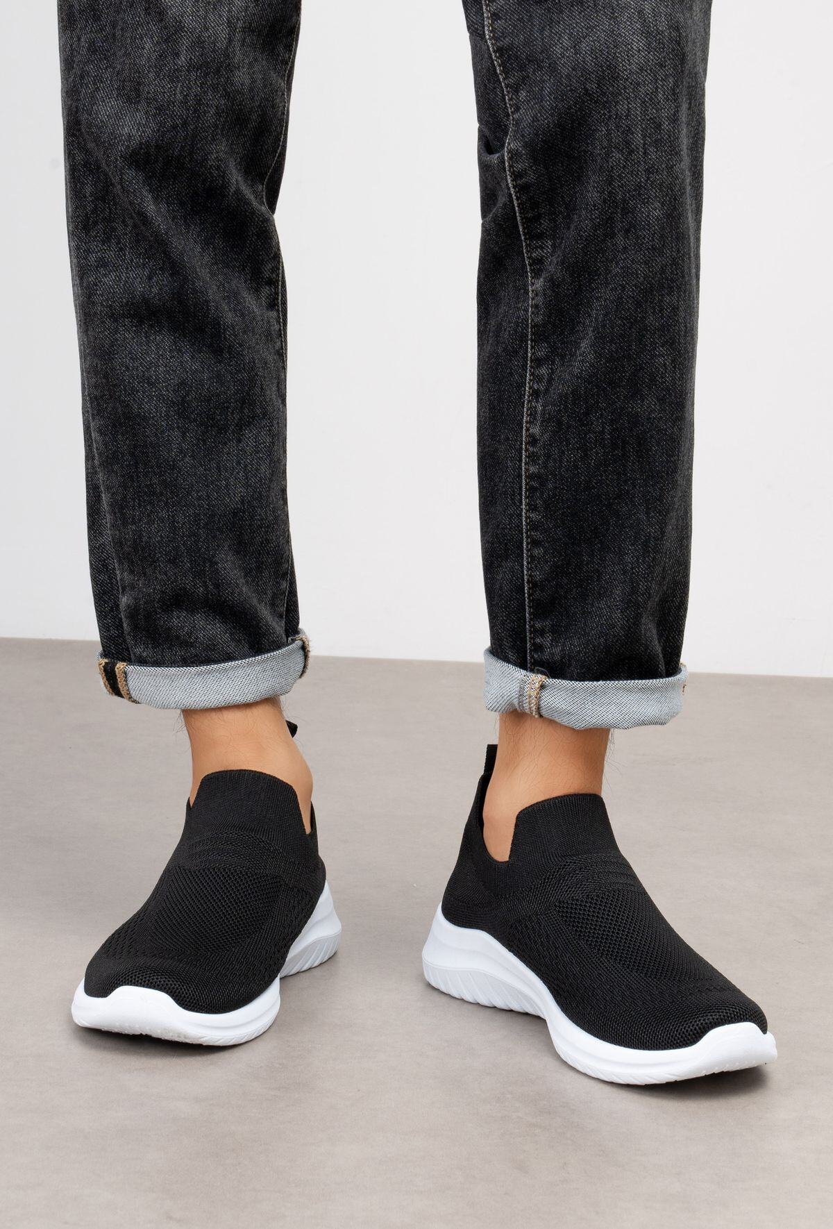Wholesaler TANIA - C'M Paris - Men's sneakers