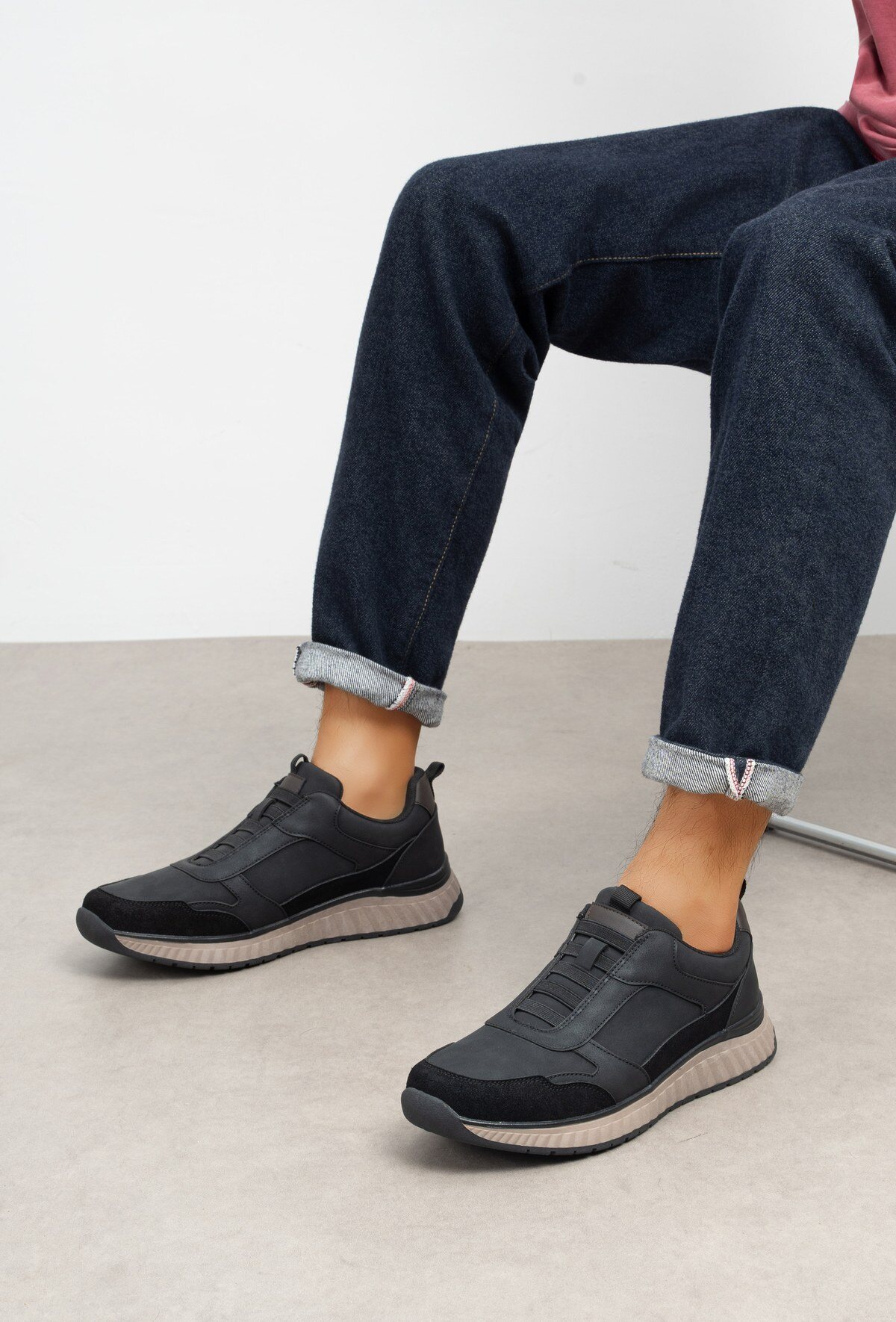 Wholesaler TANIA - C'M Paris - Men's sneakers