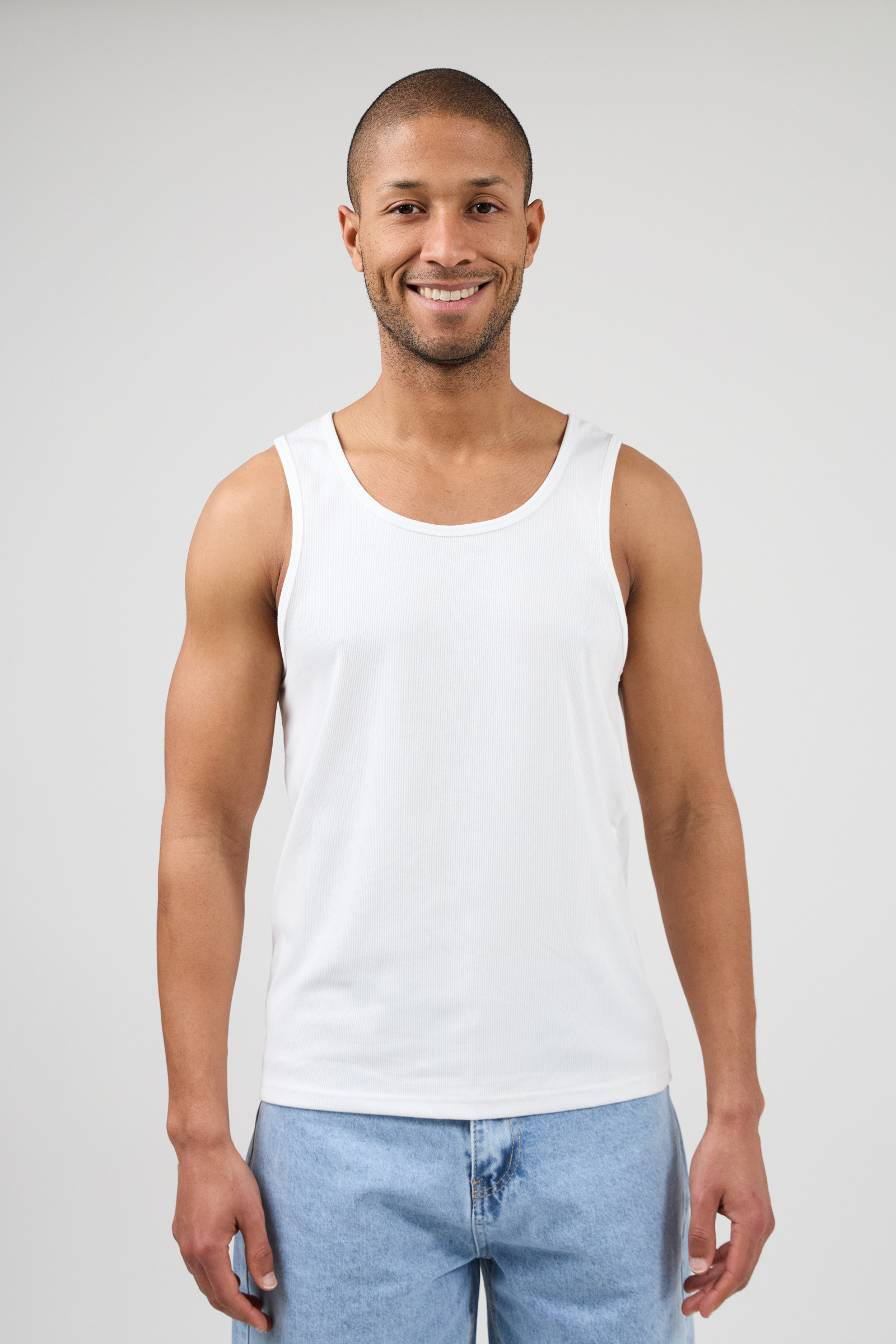 Großhändler TOP MONDAY - Einfarbiges Tanktop