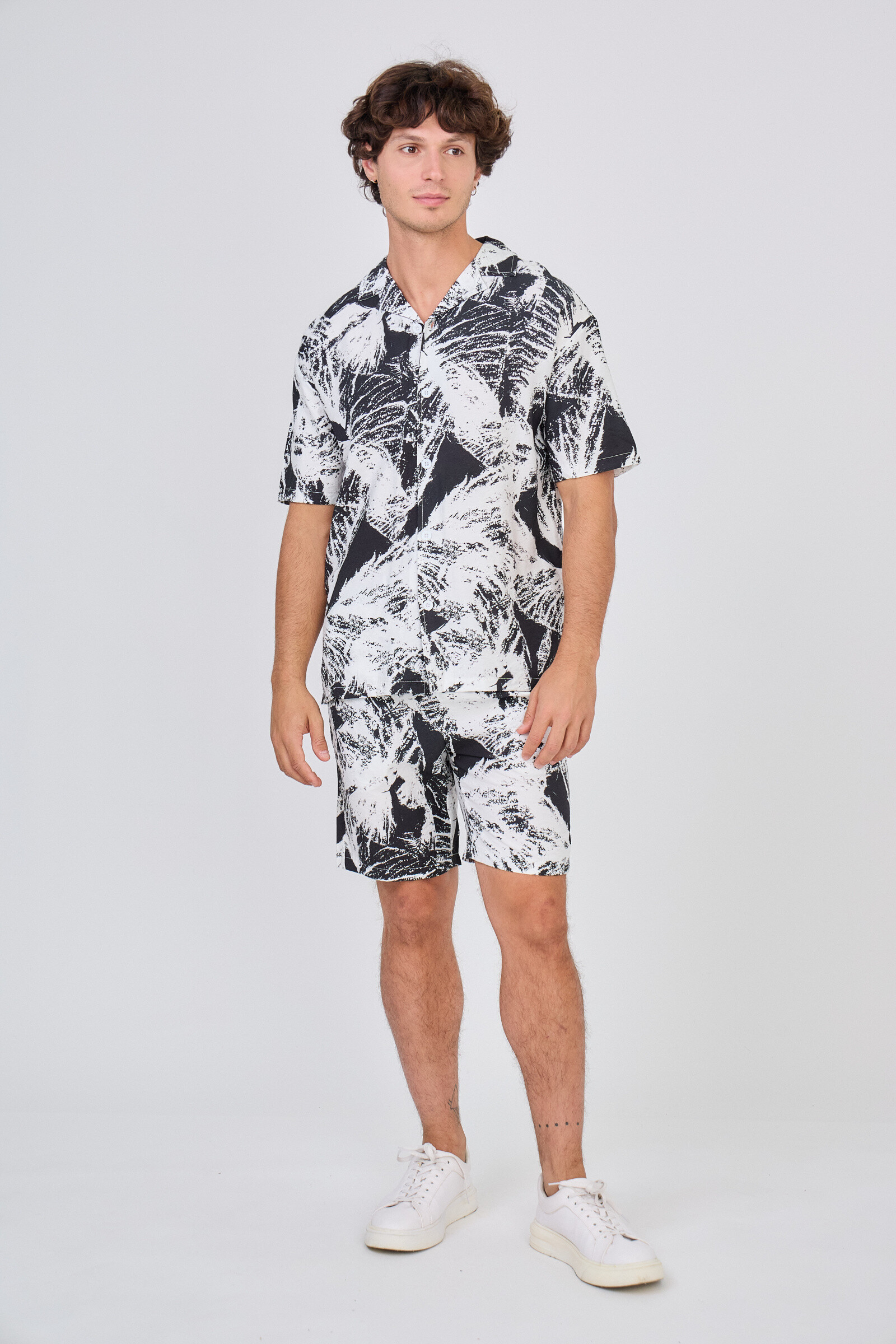 Grossista TOP MONDAY - Short fluido corto