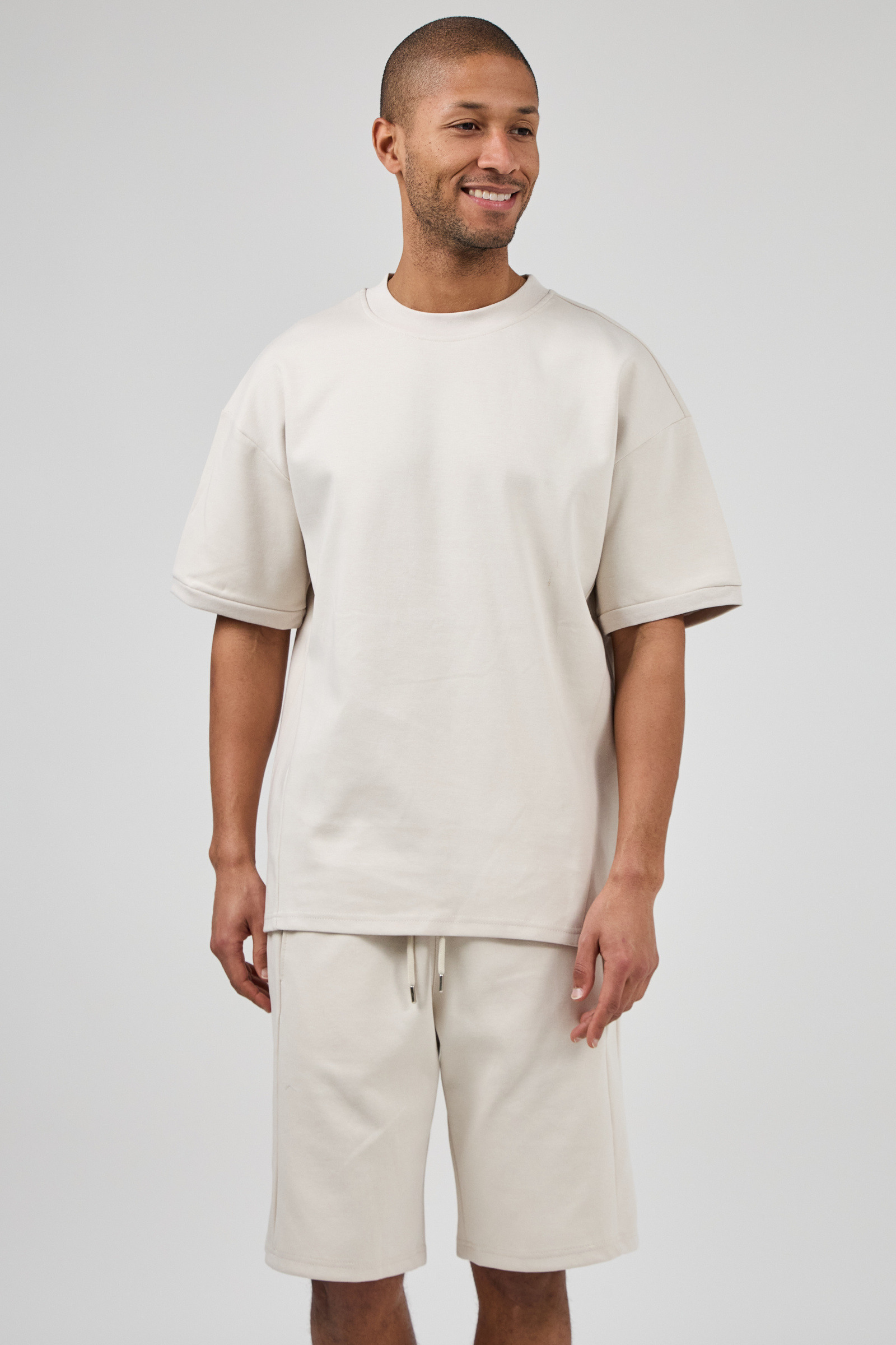 Wholesaler TOP MONDAY - Solid Set - T-shirt and Shorts
