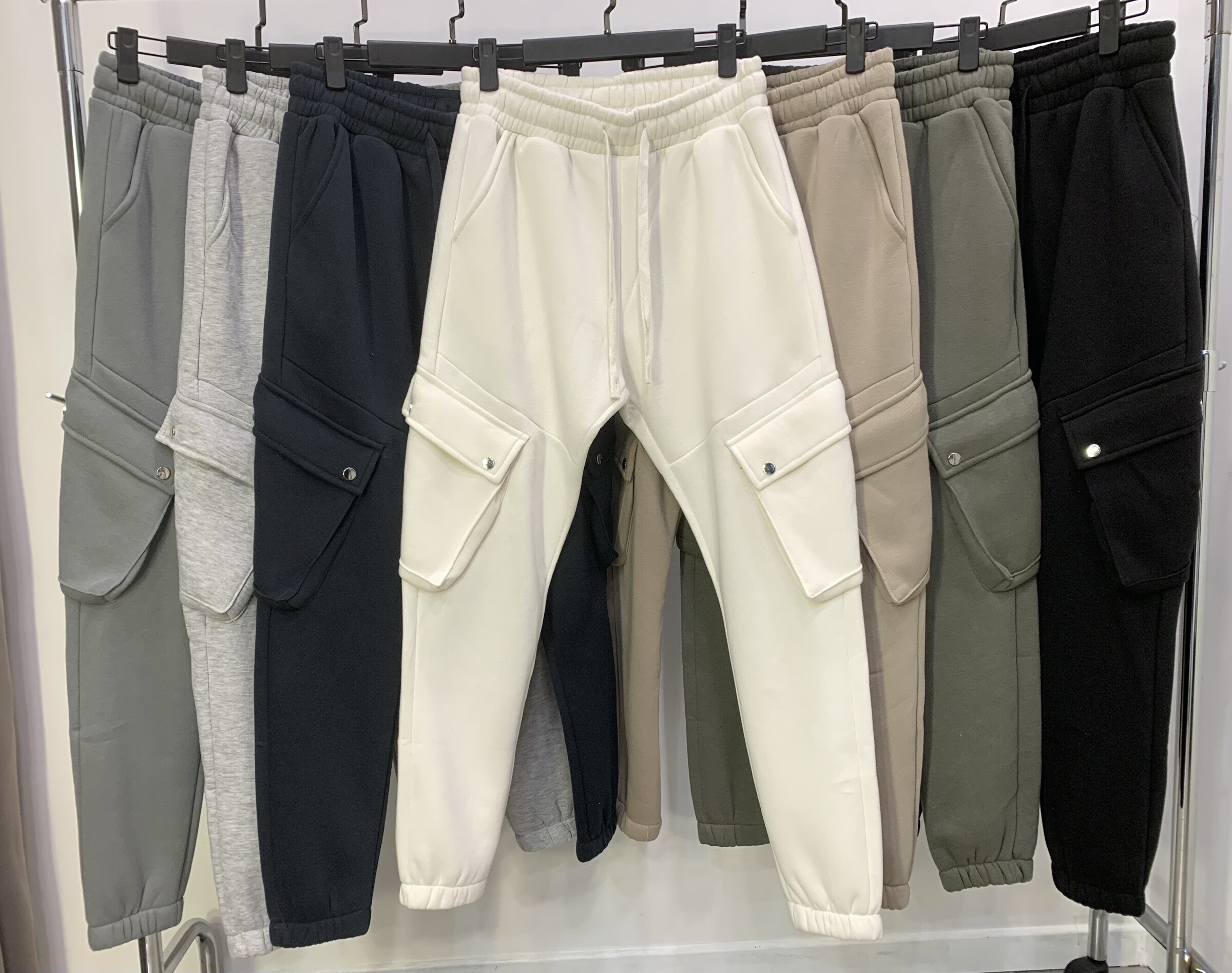Grossiste TOP MONDAY - Jogging cargo épais