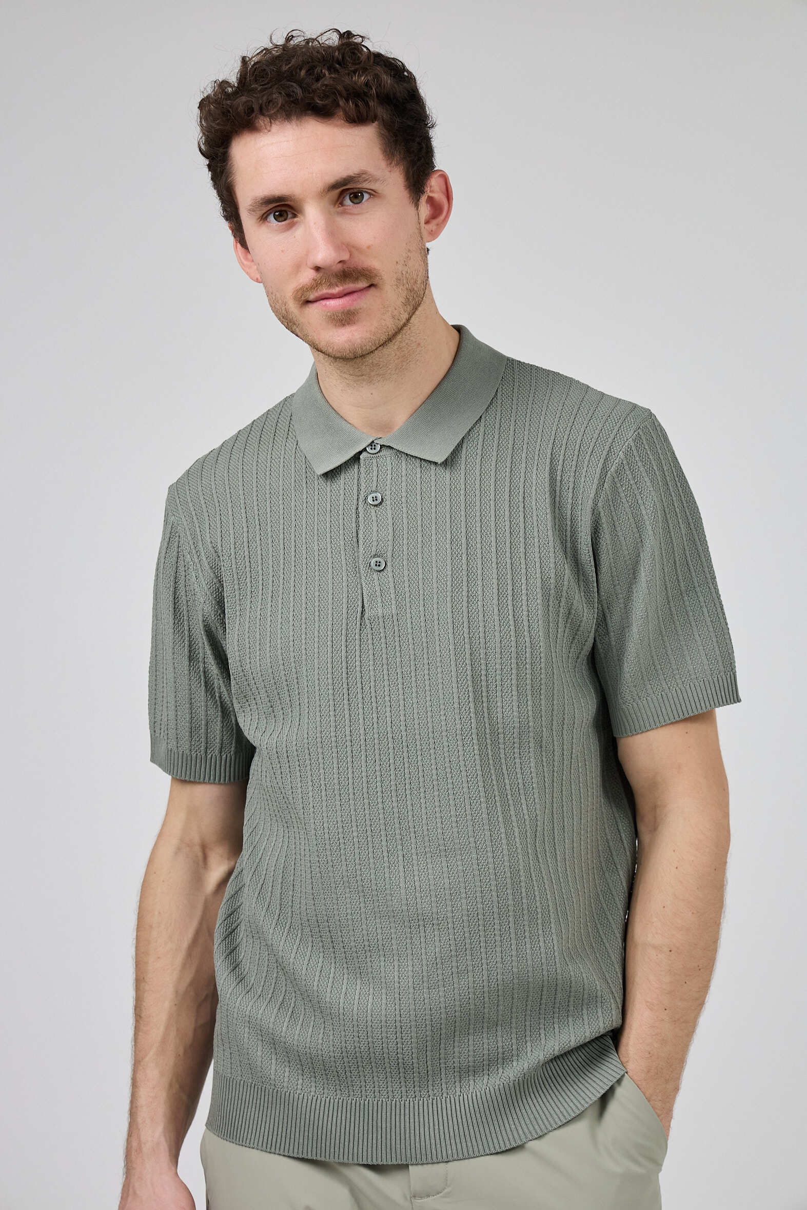 Wholesaler TOP MONDAY - Knit polo shirt