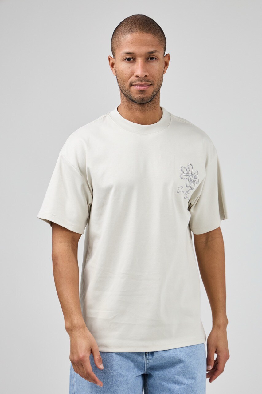 Wholesaler TOP MONDAY - Embroidered Floral T-Shirt