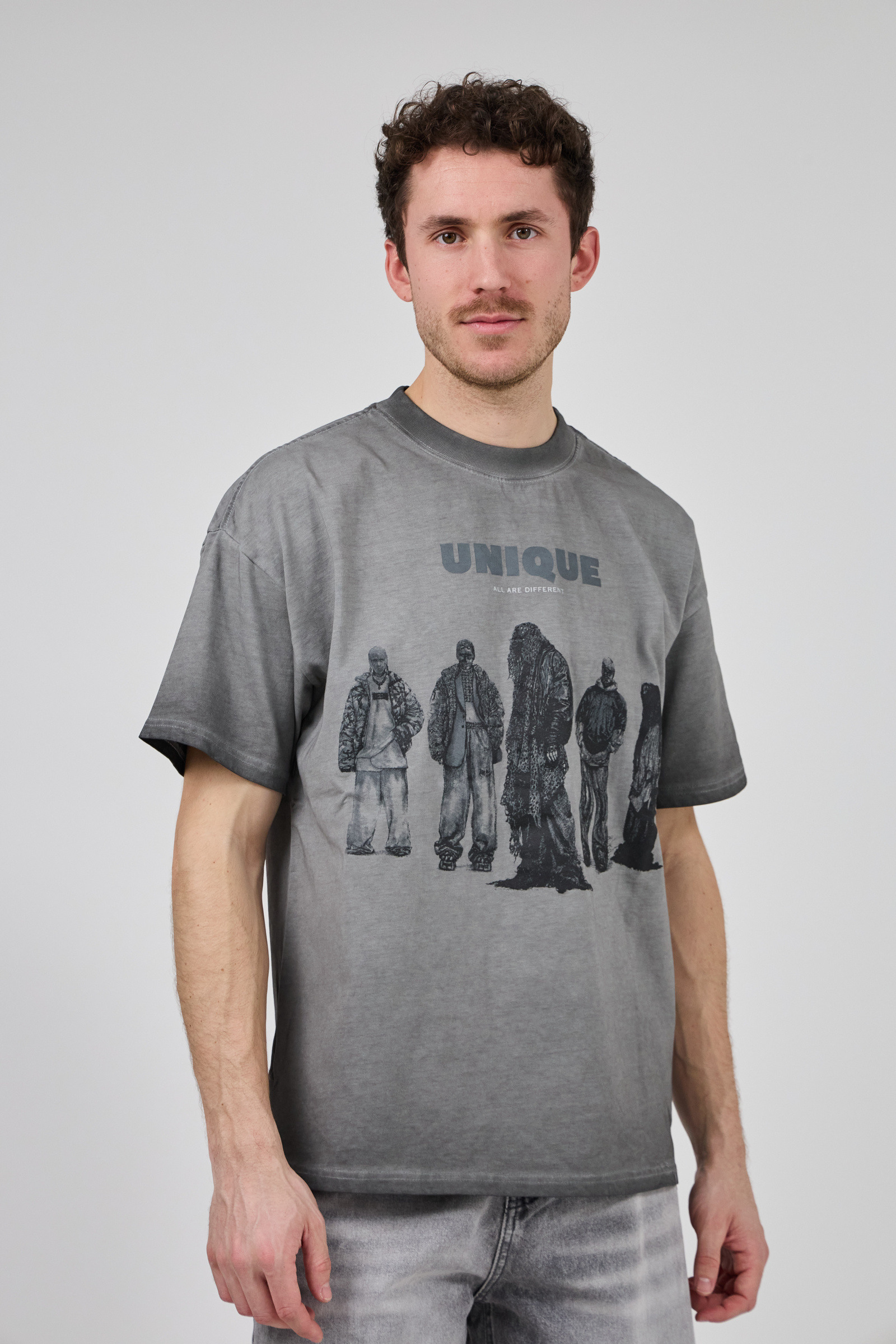 Wholesaler TOP MONDAY - T-Shirt with Street Theme Design