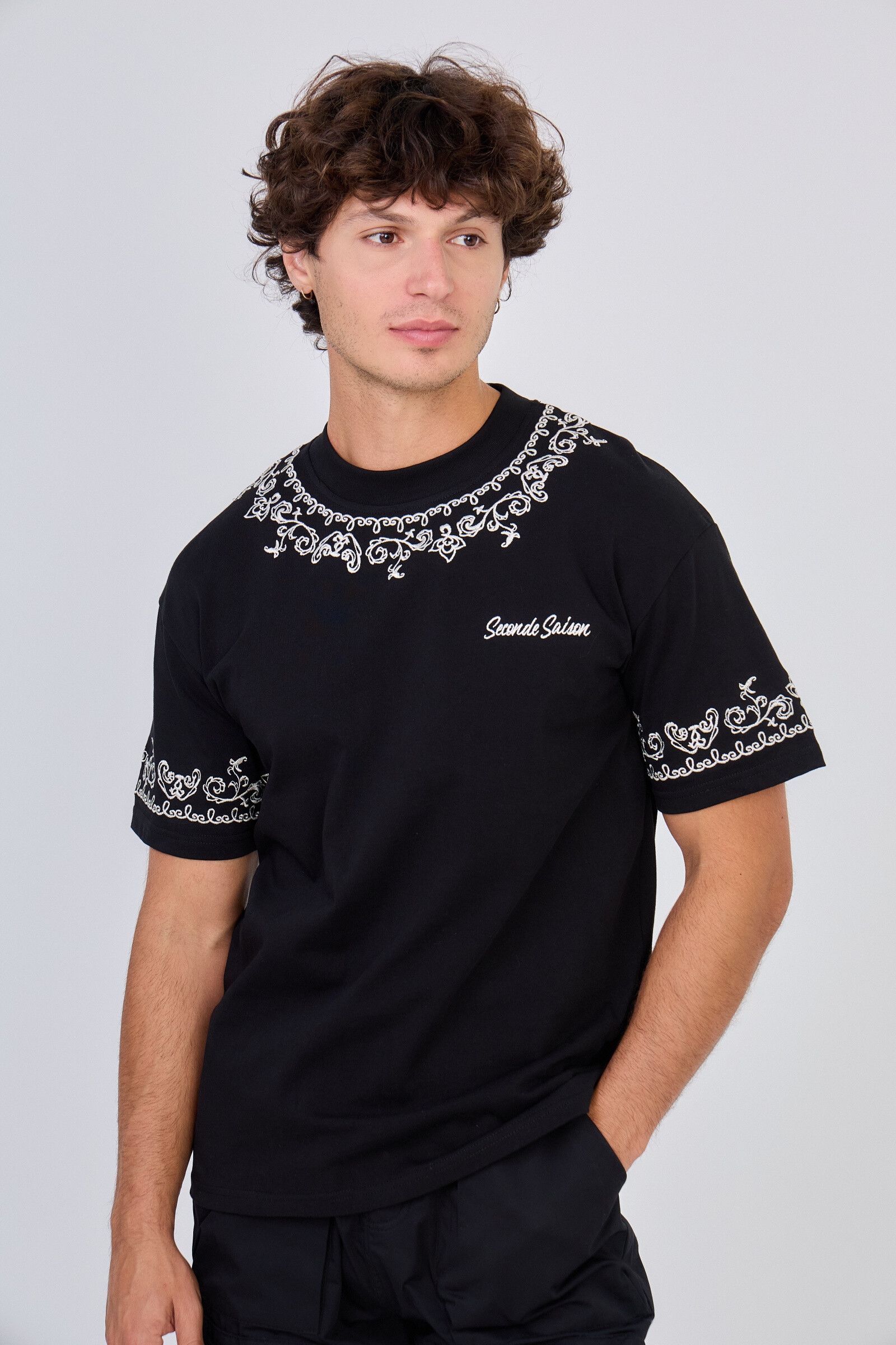 Wholesaler TOP MONDAY - Short sleeve t-shirt