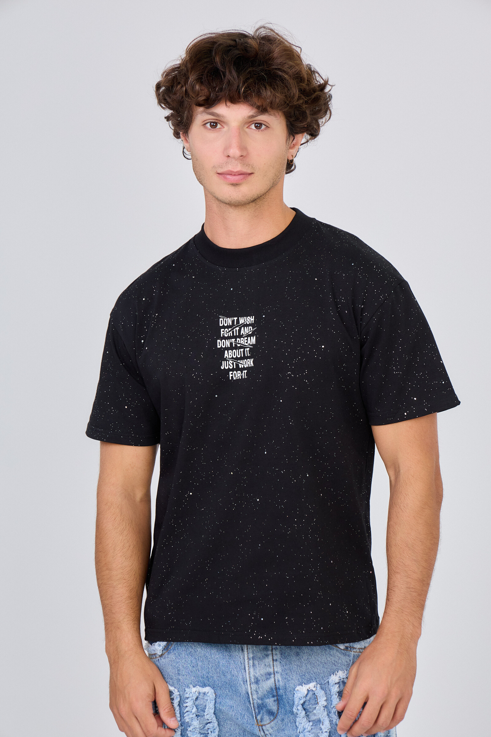 Wholesaler TOP MONDAY - Short sleeve t-shirt with writing