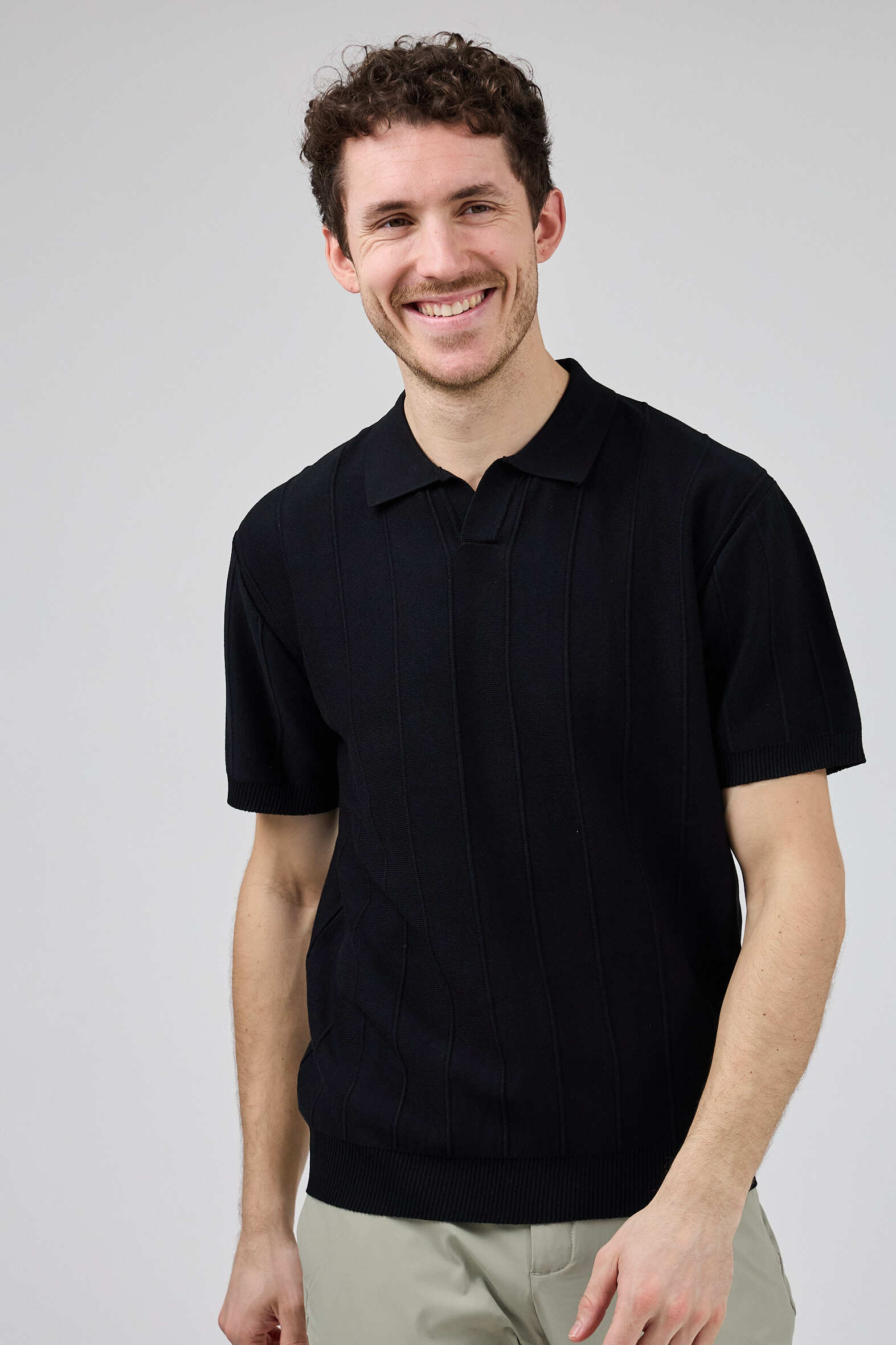 Wholesaler TOP MONDAY - Knit polo shirt