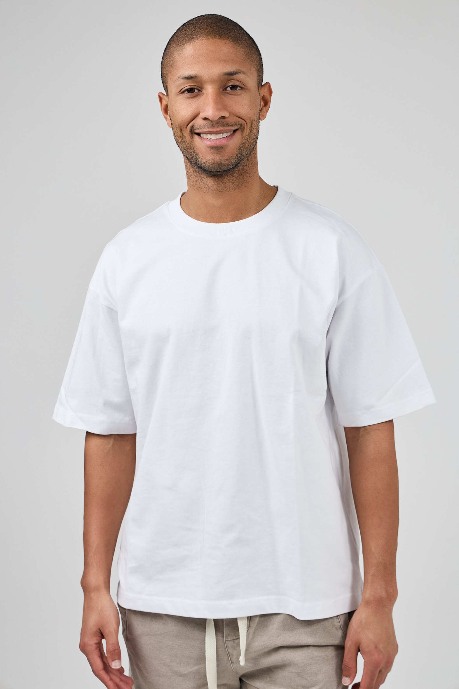 Wholesaler TOP MONDAY - T-SHIRTS
