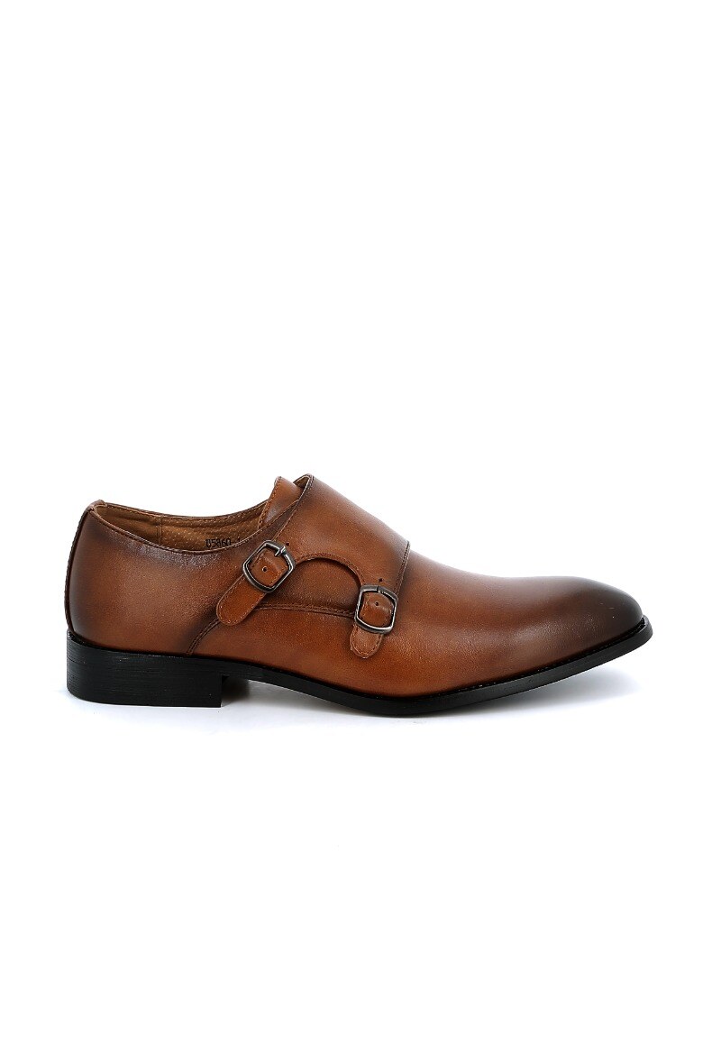 Wholesaler UOMO design - Men's shoes in Faux Leather with Buckle