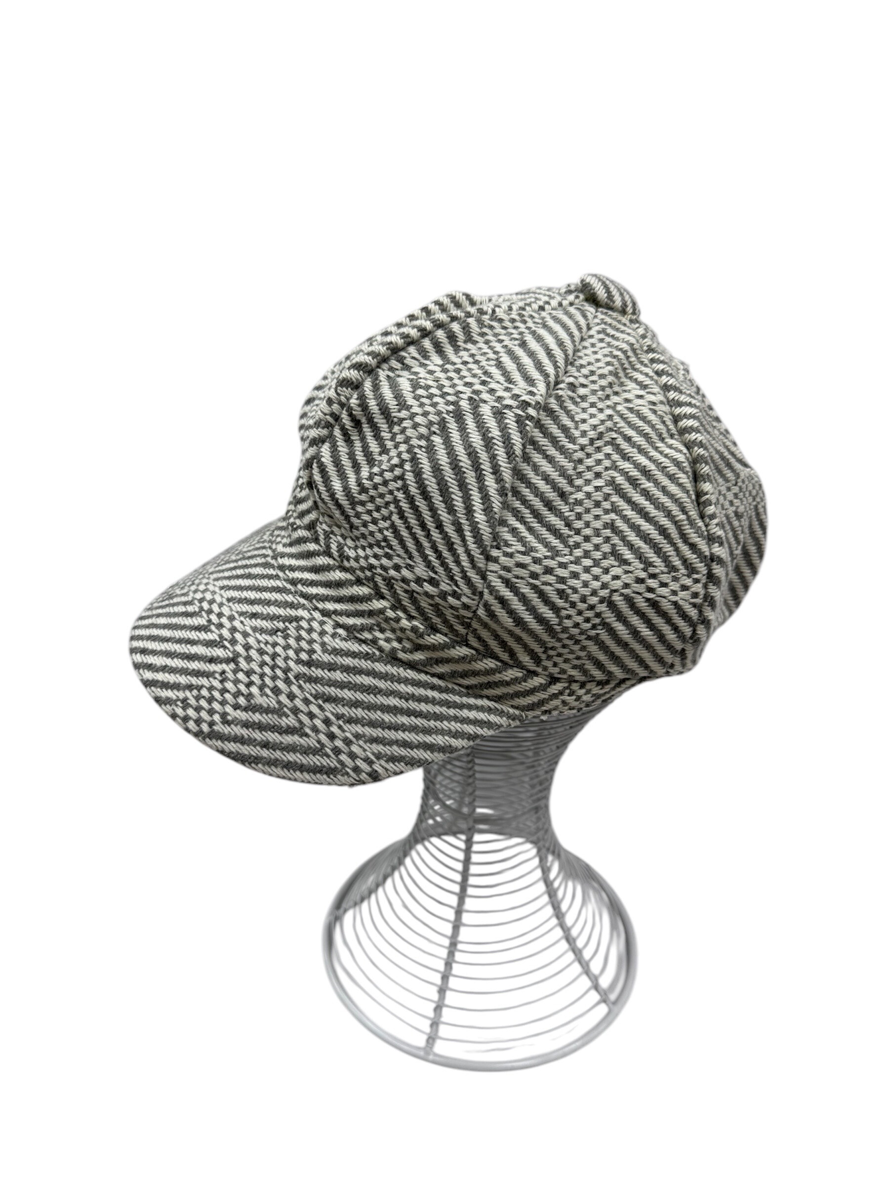 Wholesaler VS PLUS - Striped pattern newsboy cap