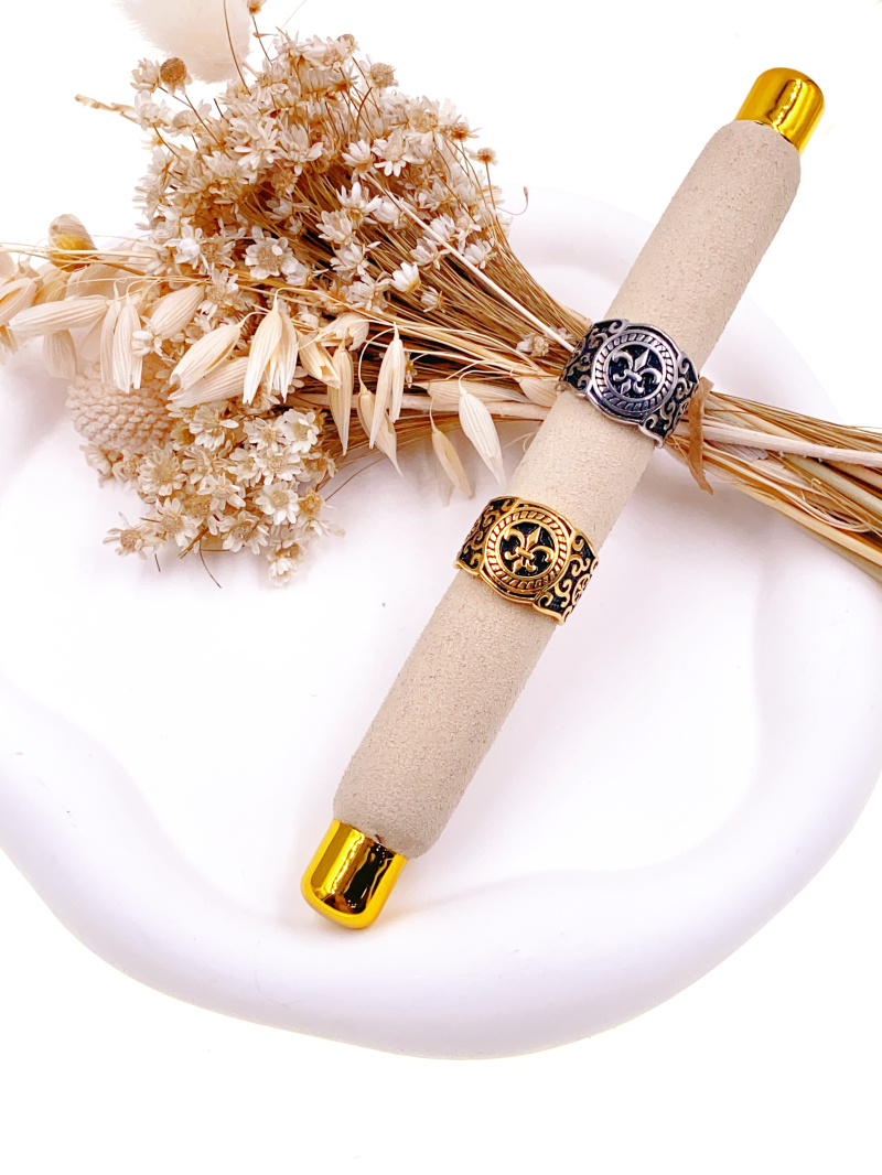 Wholesaler WEC Bijoux - Fleur de lys ring in steel