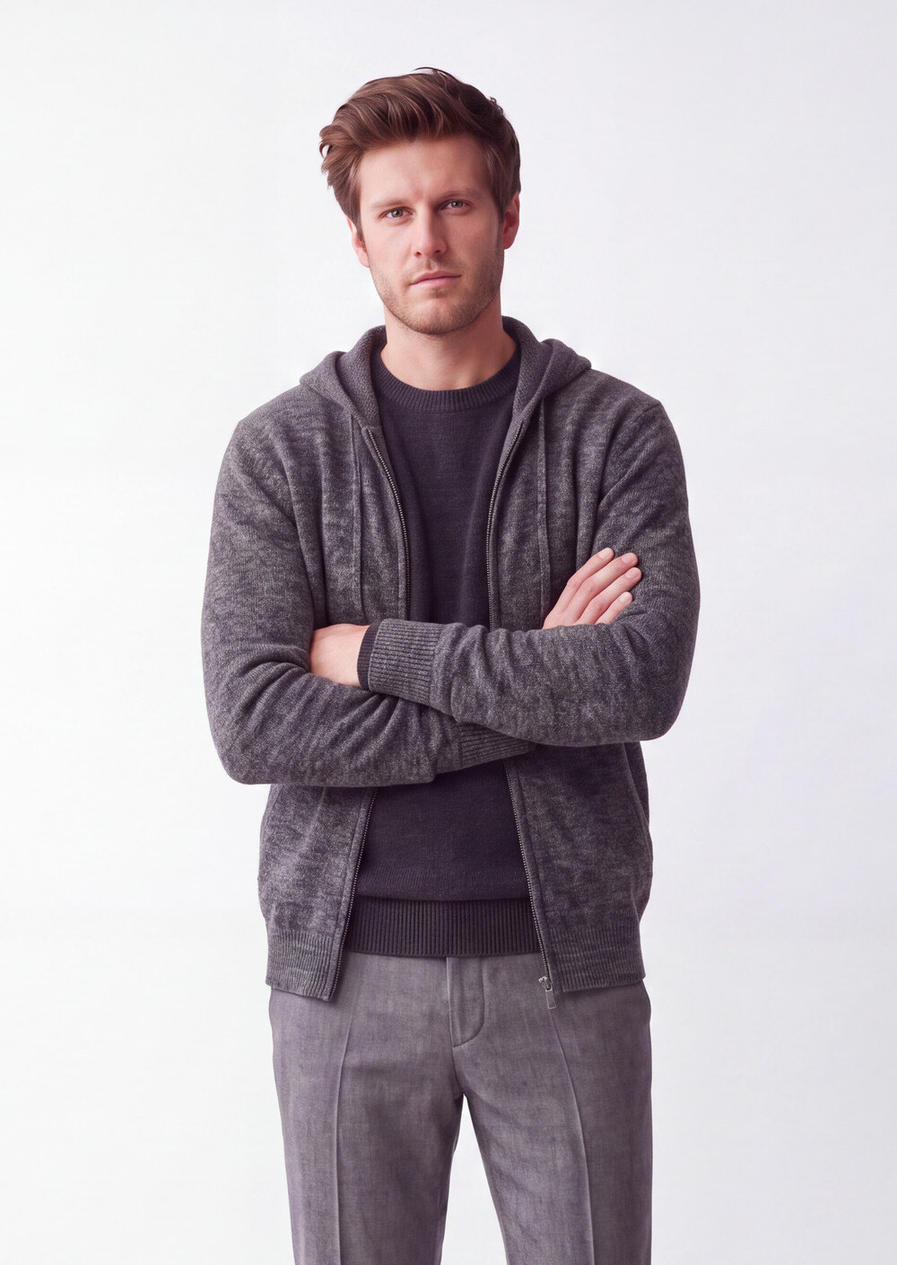 Grossista William de Faye - Cardigan con cappuccio e zip, cordoncino con terminali, maniche lunghe, 2 fili