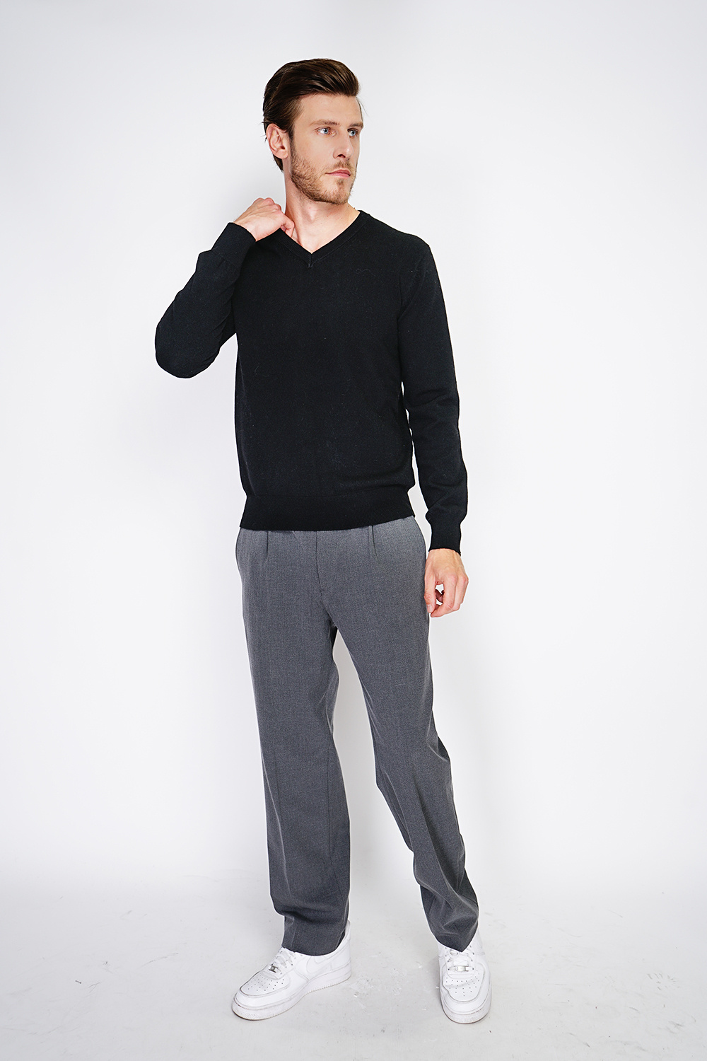Grossiste William de Faye - Pull col V classique, manches longues, tricot 2 fils