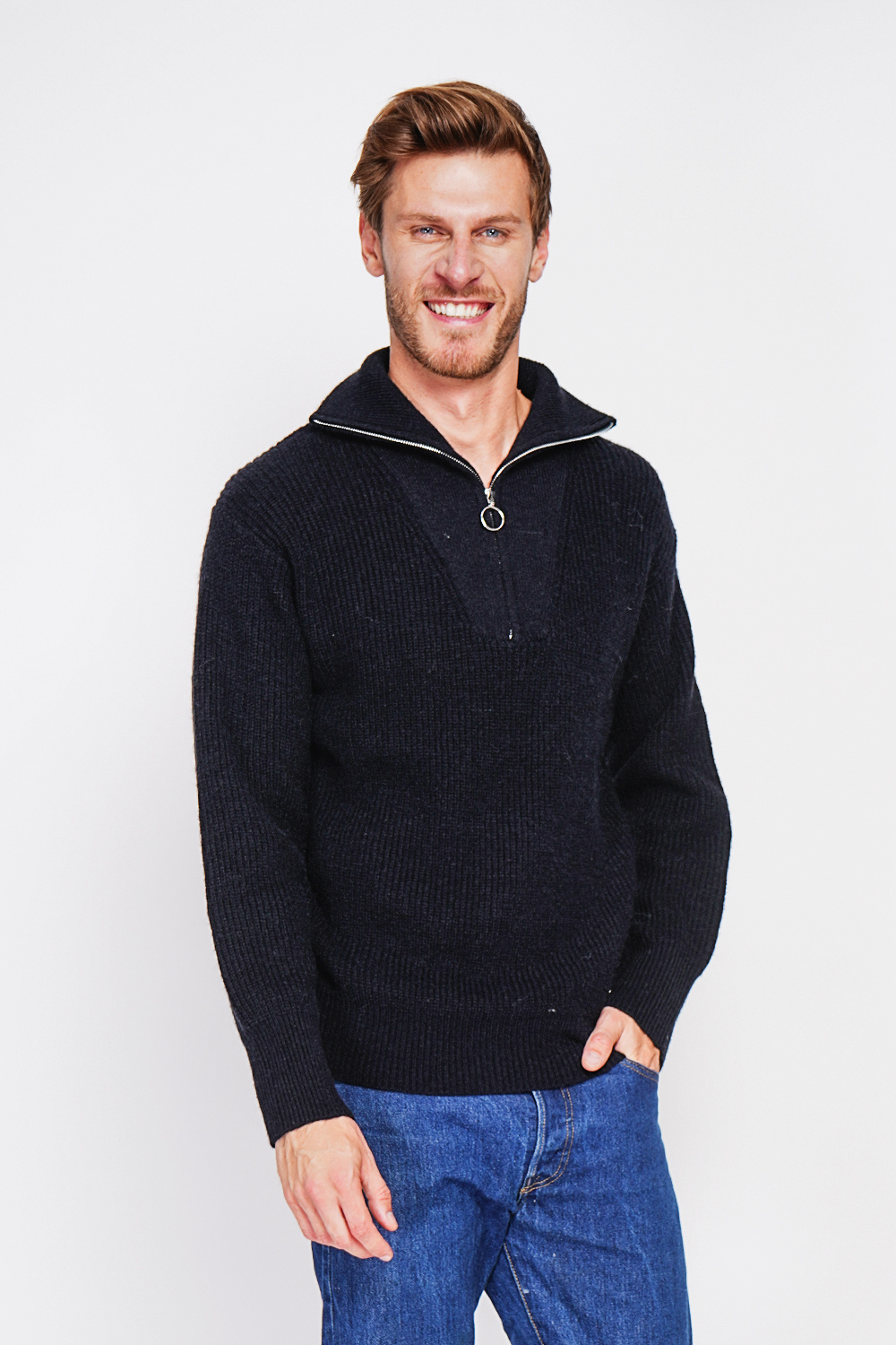 Wholesaler William de Faye - Zipped trucker collar sweater with long sleeves and fancy knit