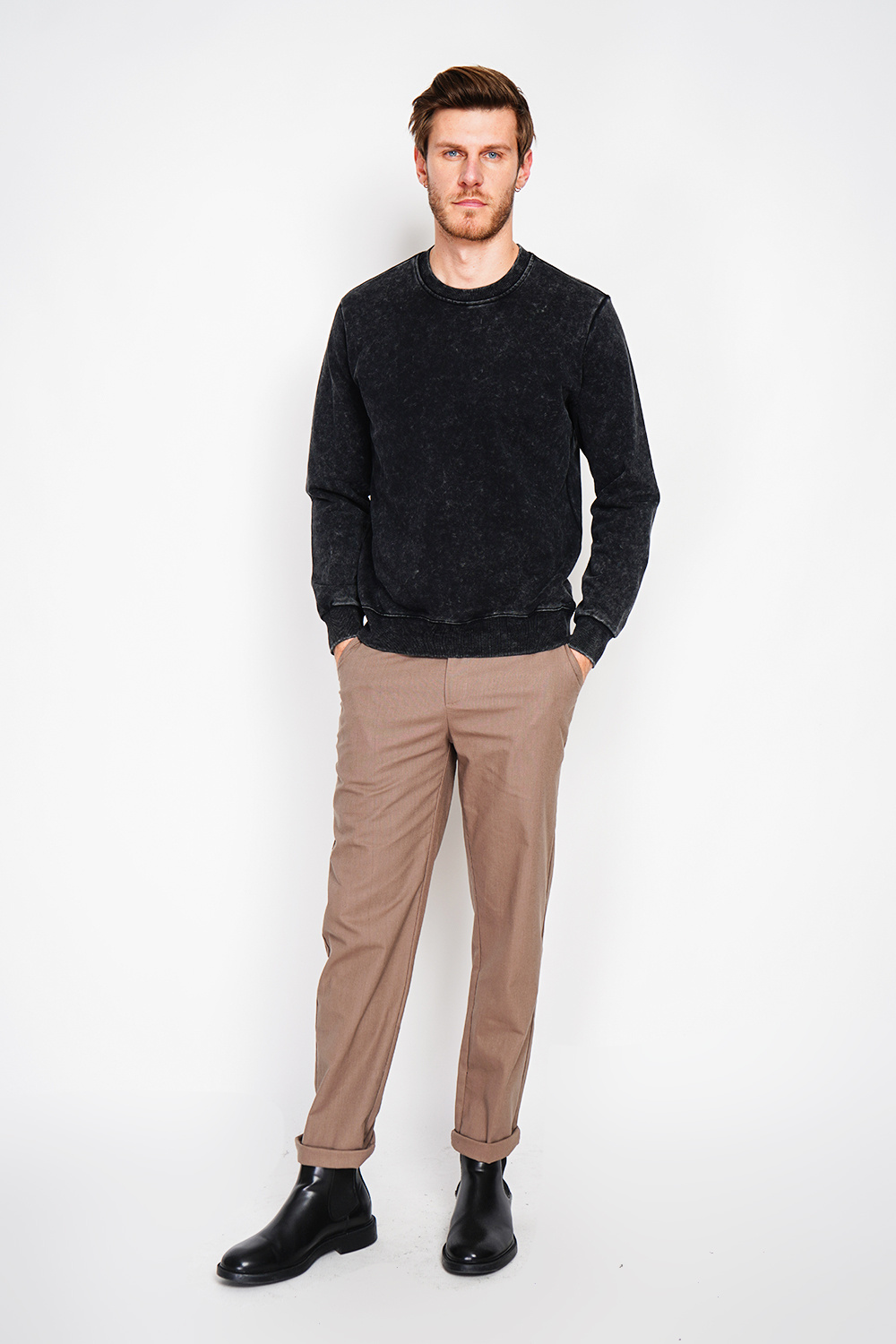 Wholesaler William de Faye - Washed effect crew neck sweatshirt with long sleeves