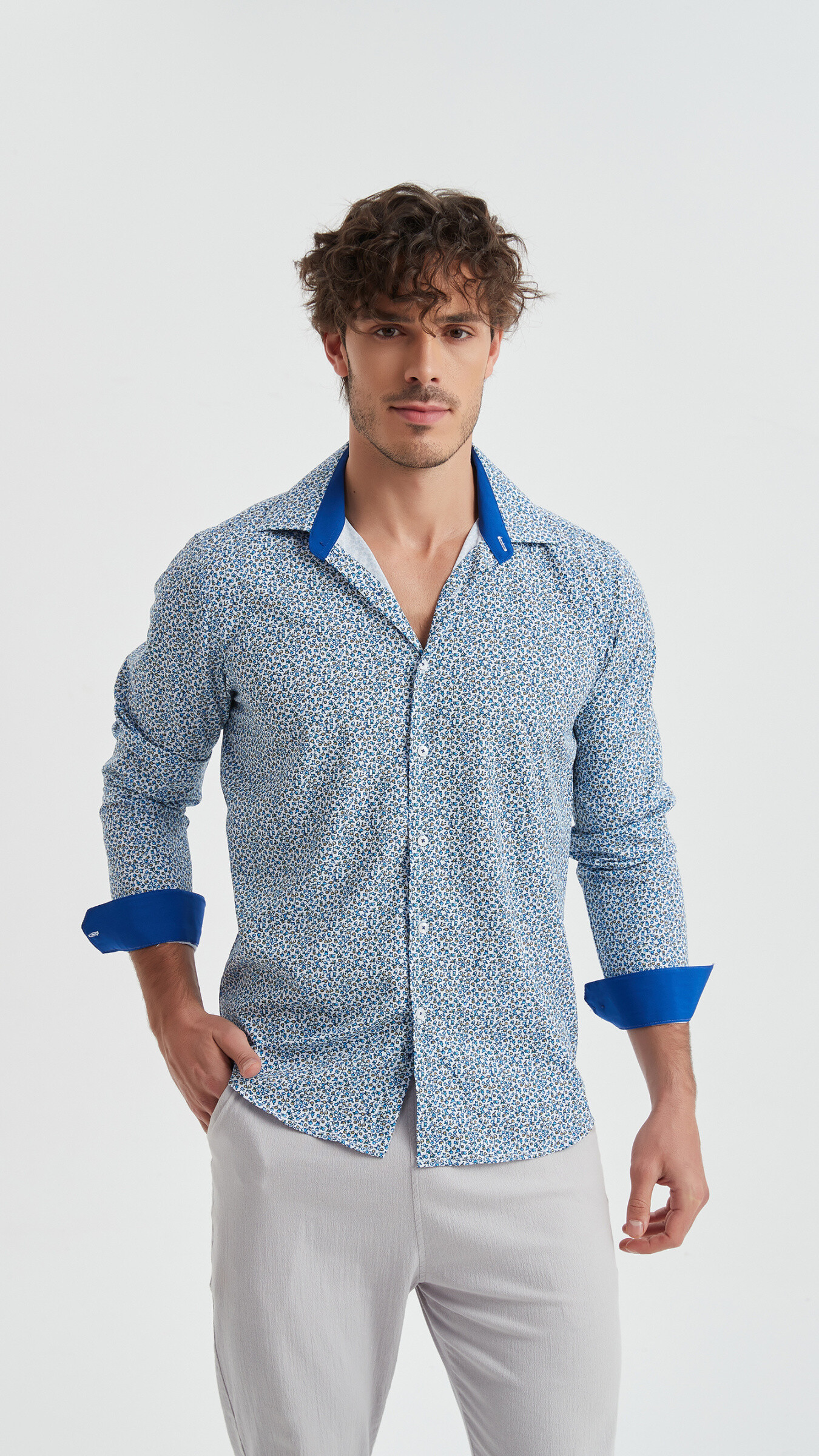 Grossista Yves Enzo - Camicia elasticizzata dalla vestibilità comoda