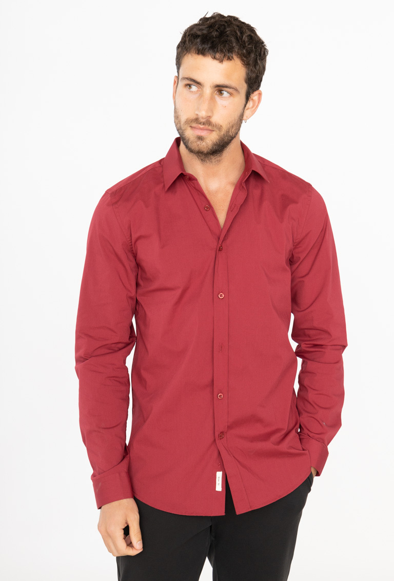 Grossiste Yves Enzo - Chemise YVES ENZO PARIS: Coupe cintrée, col français. Le mannequin fait 187cm & porte une taille L.  À porter avec les costumes, pantalons & les vestes YVES ENZO PARIS.