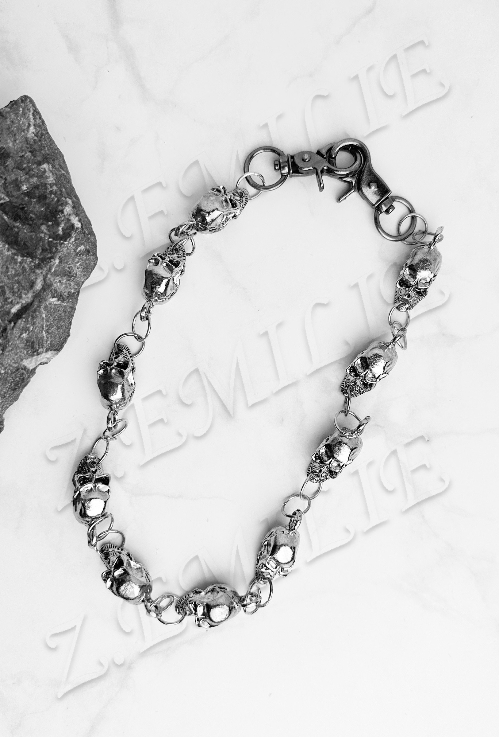 Großhändler Z. Emilie - Hosenketten-Accessoire
