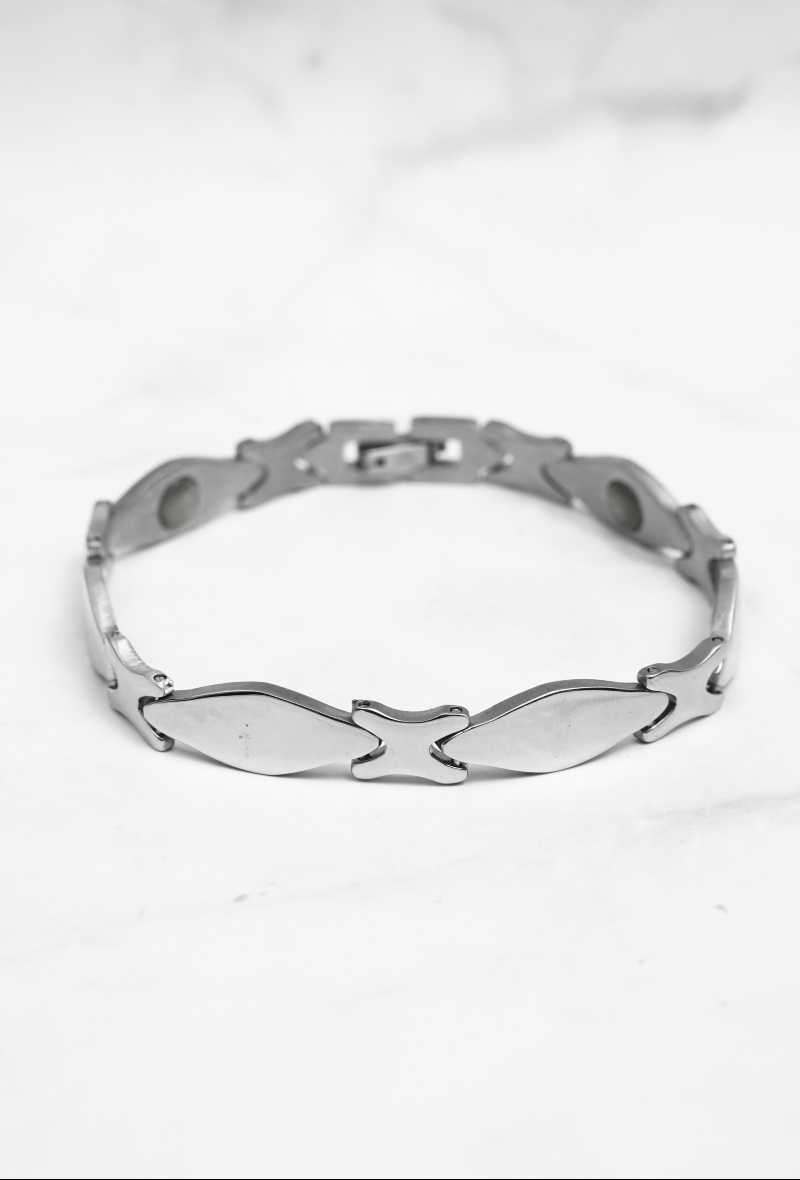 Grossista Z. Emilie - Bracciale in acciaio con magneti