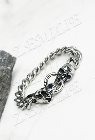 Grossiste Z. Emilie - Bracelet acier tête de mort Grossiste Z. Emilie - Bracelet acier tête de mort
