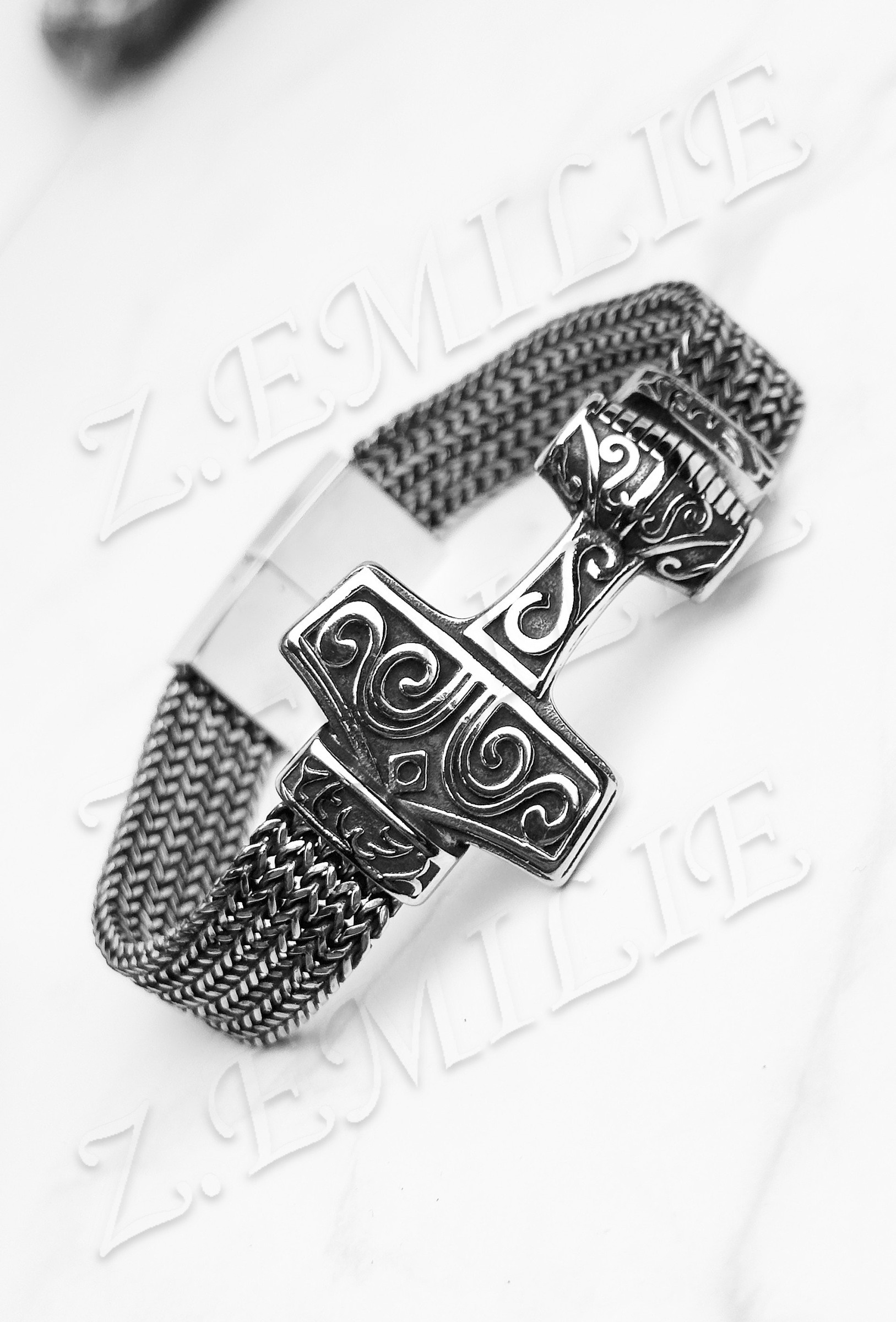 Großhändler Z. Emilie - Thor Hammer Stahlarmband