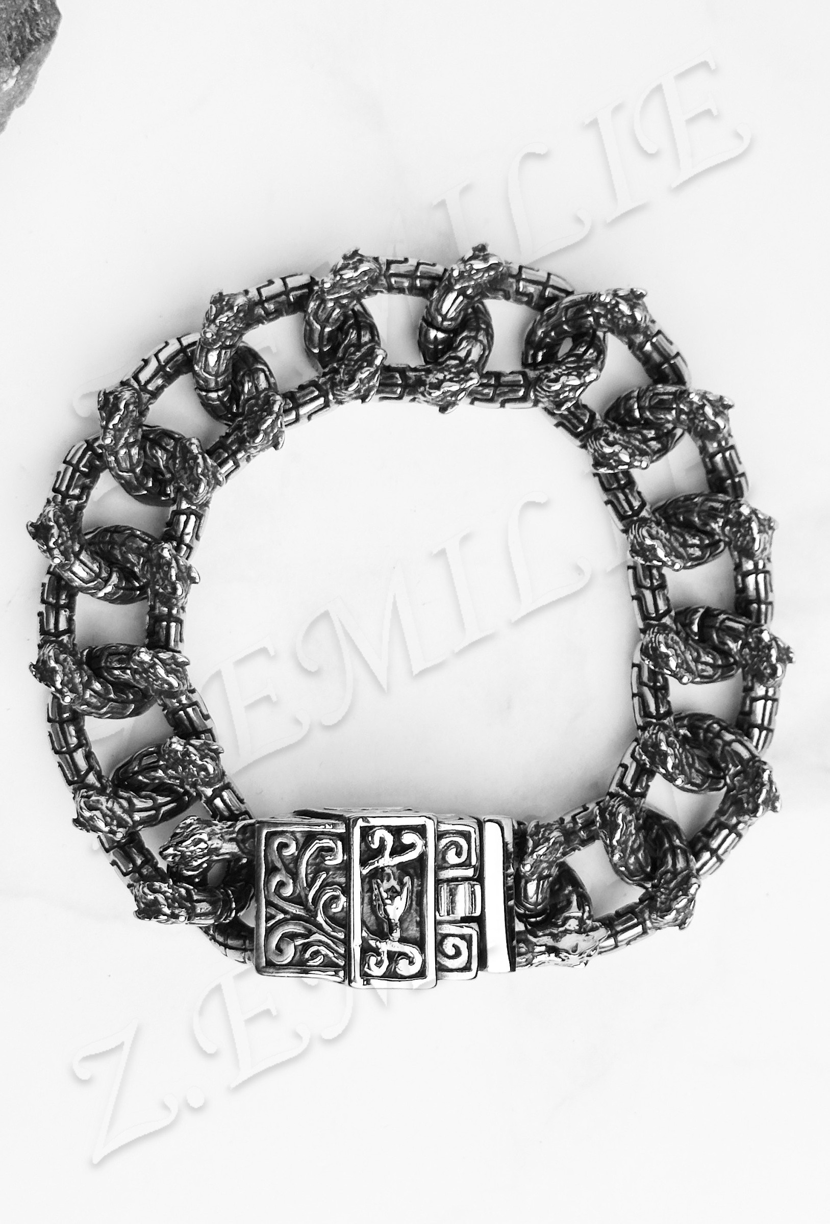 Großhändler Z. Emilie - Edelstahlkette Armband mit Wolfskopf