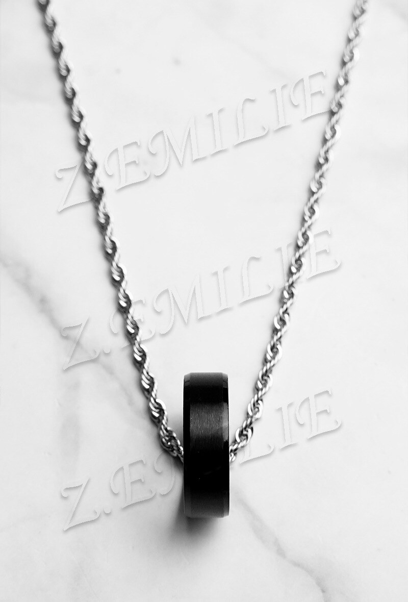 Wholesaler Z. Emilie - Steel necklace