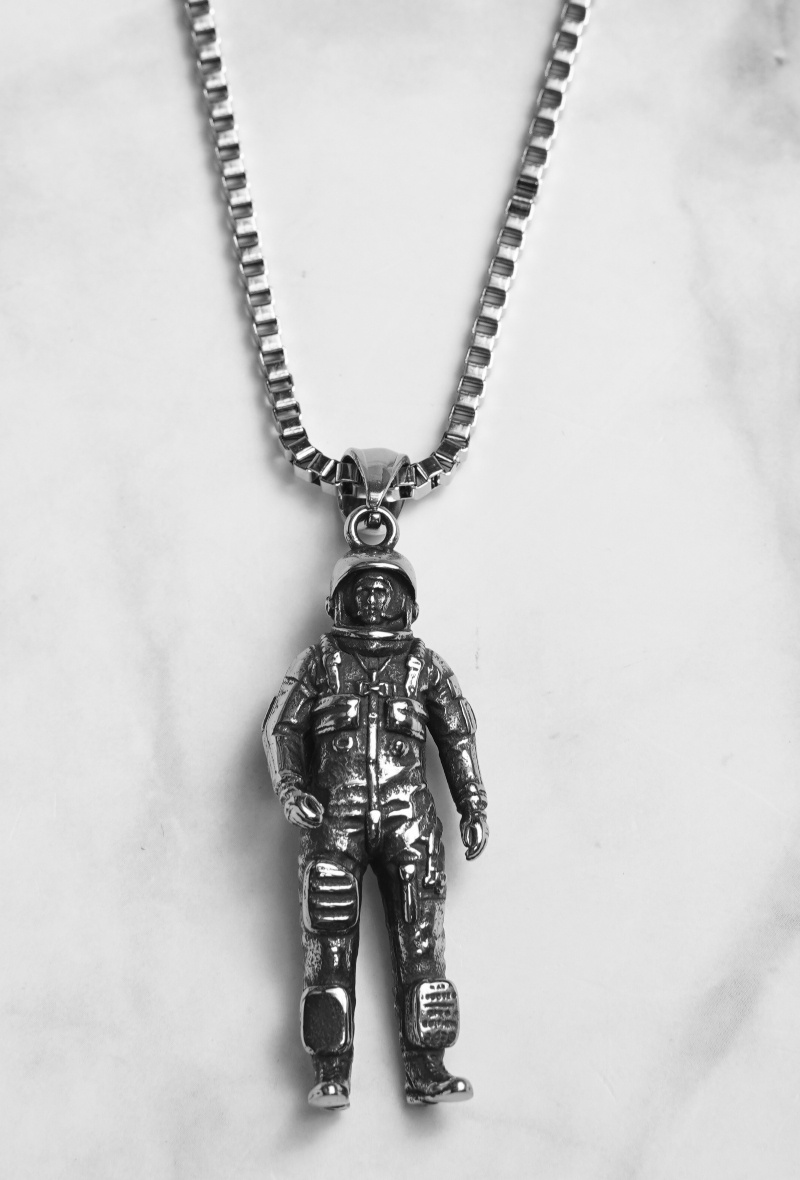 Großhändler Z. Emilie - Astronautenstahlhalskette